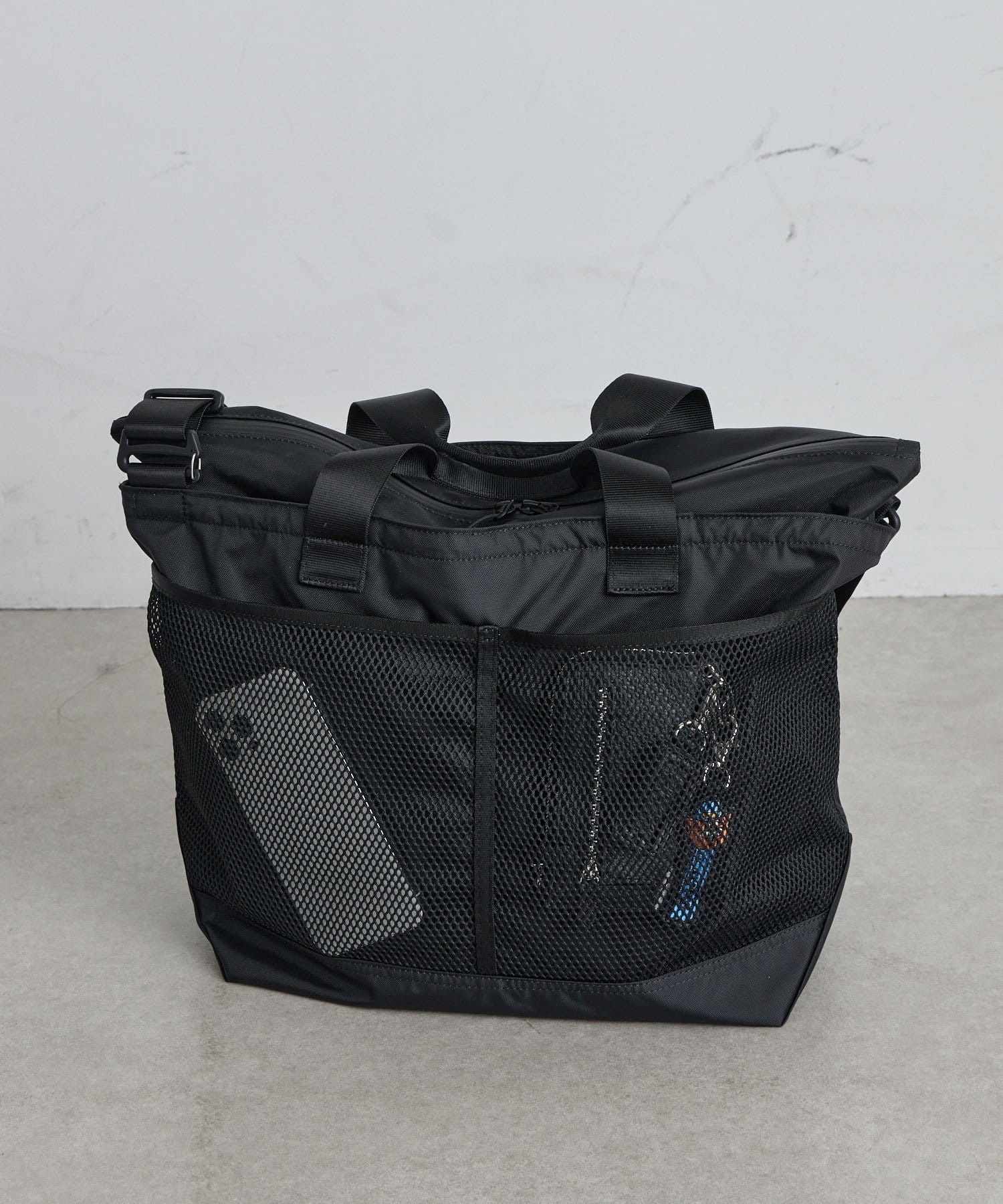 ear PAPILLONNER(イア パピヨネ) sampo×earヤシ柄トートバッグ《A4サイズ対応/撥水》