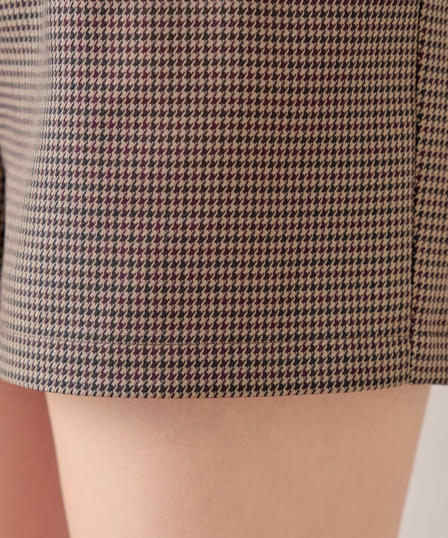 OUTLET(アウトレット) 【Chico】チャーム付タックショートパンツ