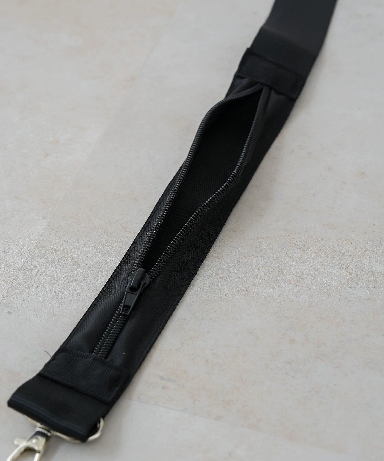 3COINS(スリーコインズ) トラベルセキュリティショルダー