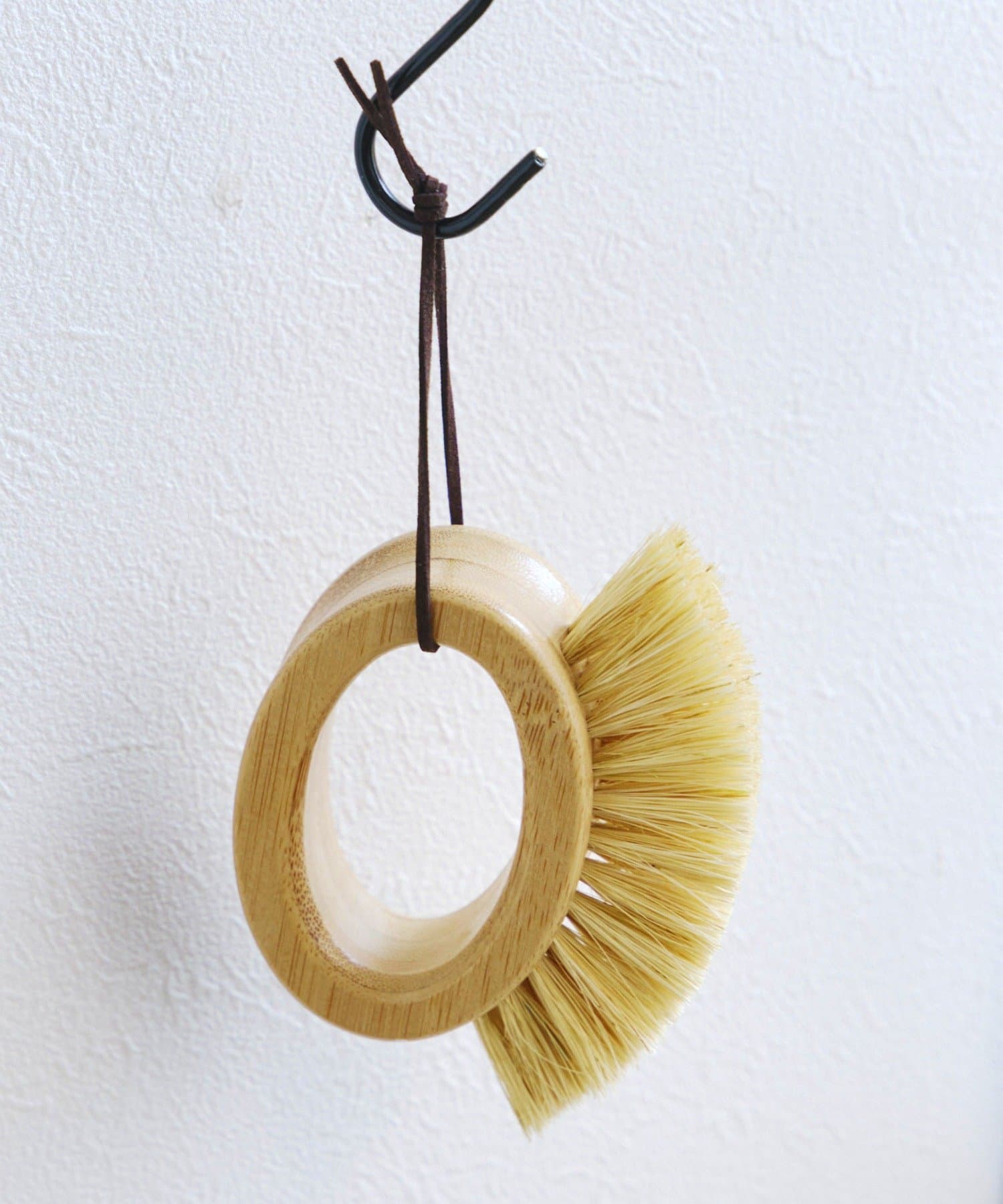 salut!(サリュ) グリップブラシ／飾る掃除道具