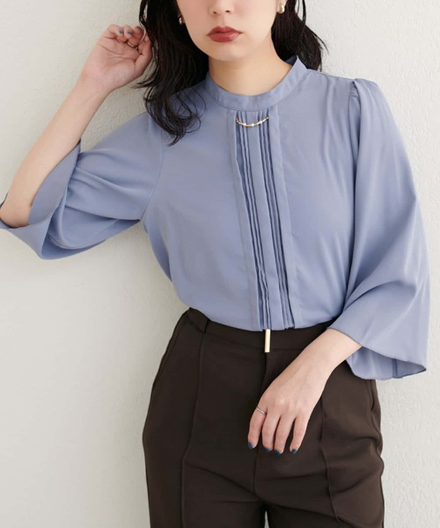 NICE CLAUP / OLIVE des OLIVE OUTLET(ナイスクラップ  / オリーブ デ オリーブ アウトレット) 【natural couture】メタルチャーム付き7分袖フレア袖ブラウス