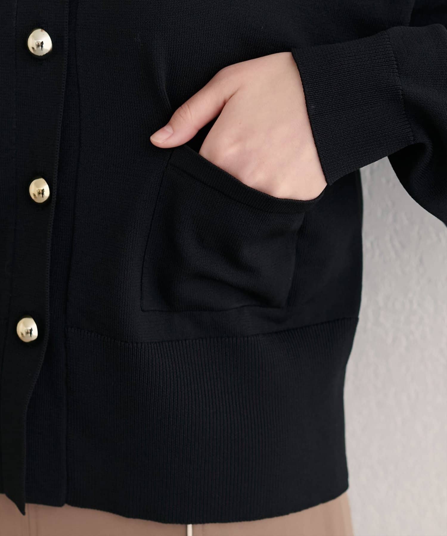 NICE CLAUP / OLIVE des OLIVE OUTLET(ナイスクラップ  / オリーブ デ オリーブ アウトレット) 【natural couture】ぷっくり金釦ポケ付きカーデ