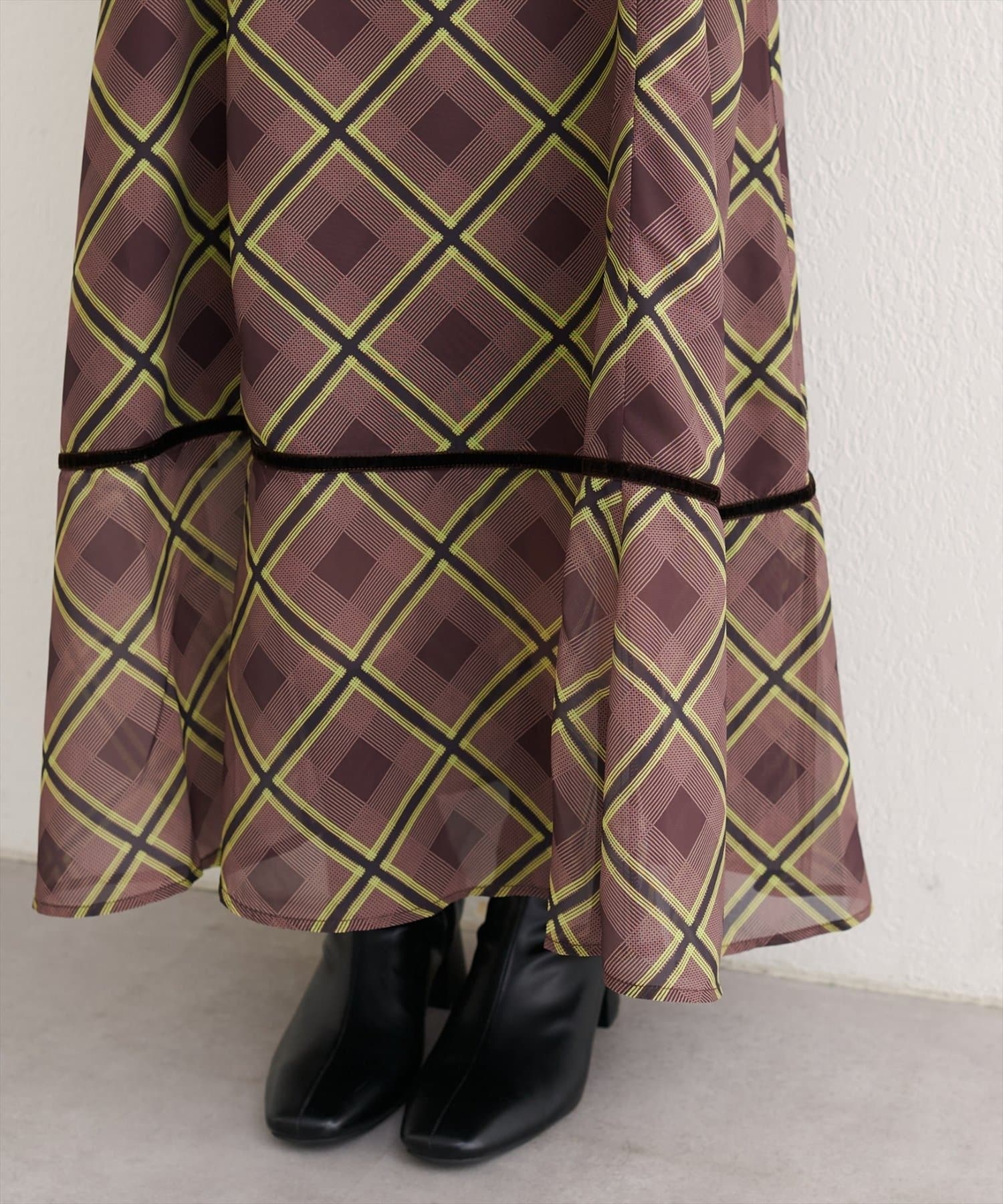 NICE CLAUP / OLIVE des OLIVE OUTLET(ナイスクラップ  / オリーブ デ オリーブ アウトレット) 【natural couture】ベロア切り替えキャミワンピース