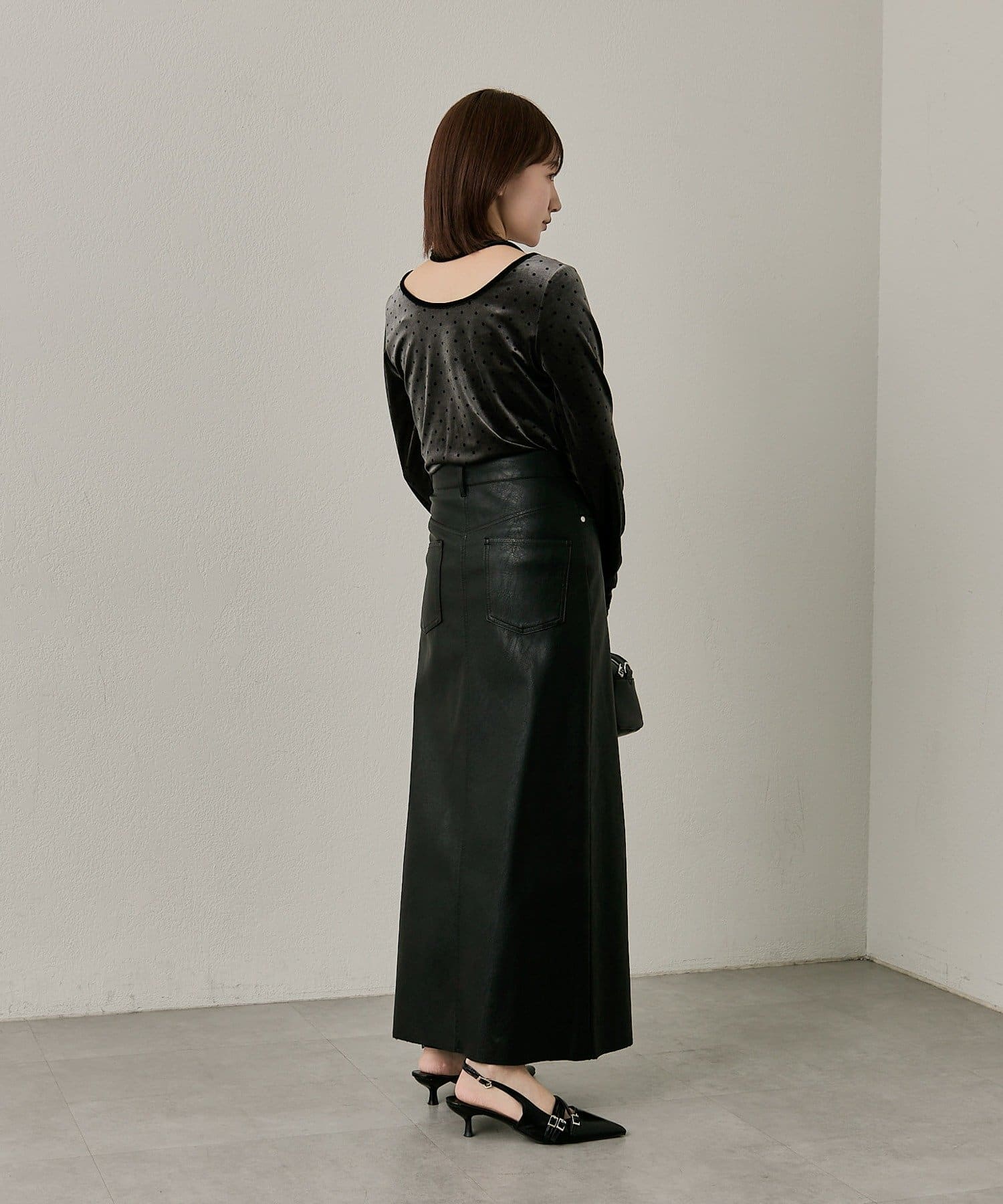 mline(エムライン) [mline]チョーカーベロアトップス