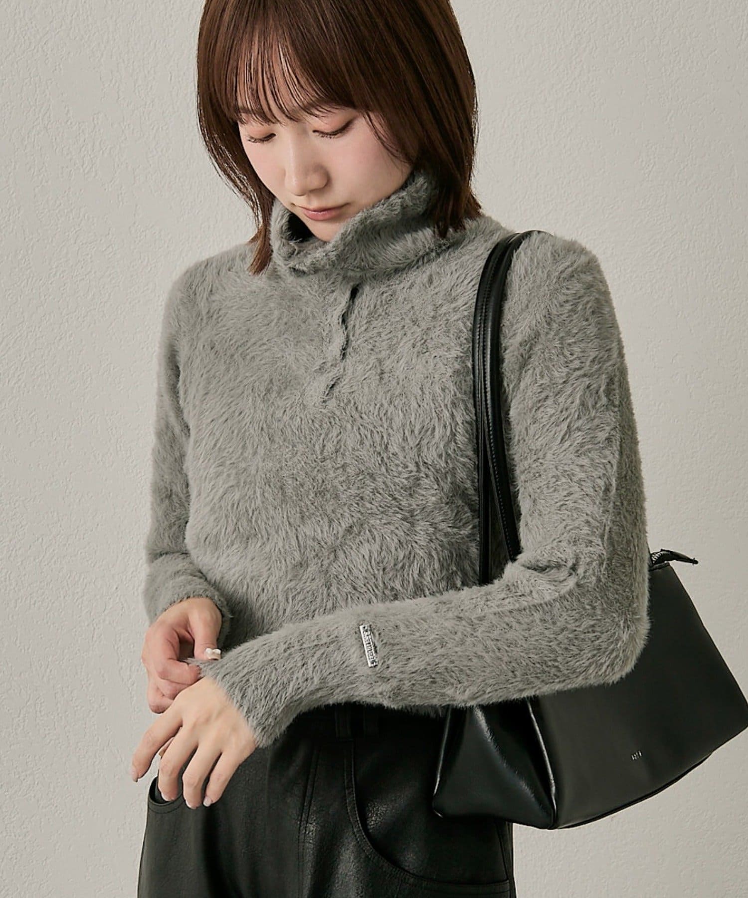 mline(エムライン) [mline]シャギーハイネックニット