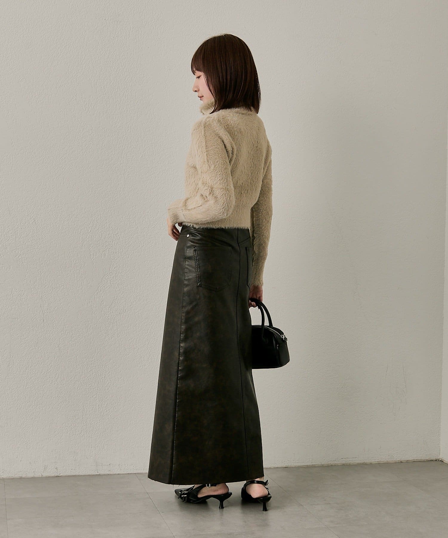 mline(エムライン) [mline]シャギーハイネックニット