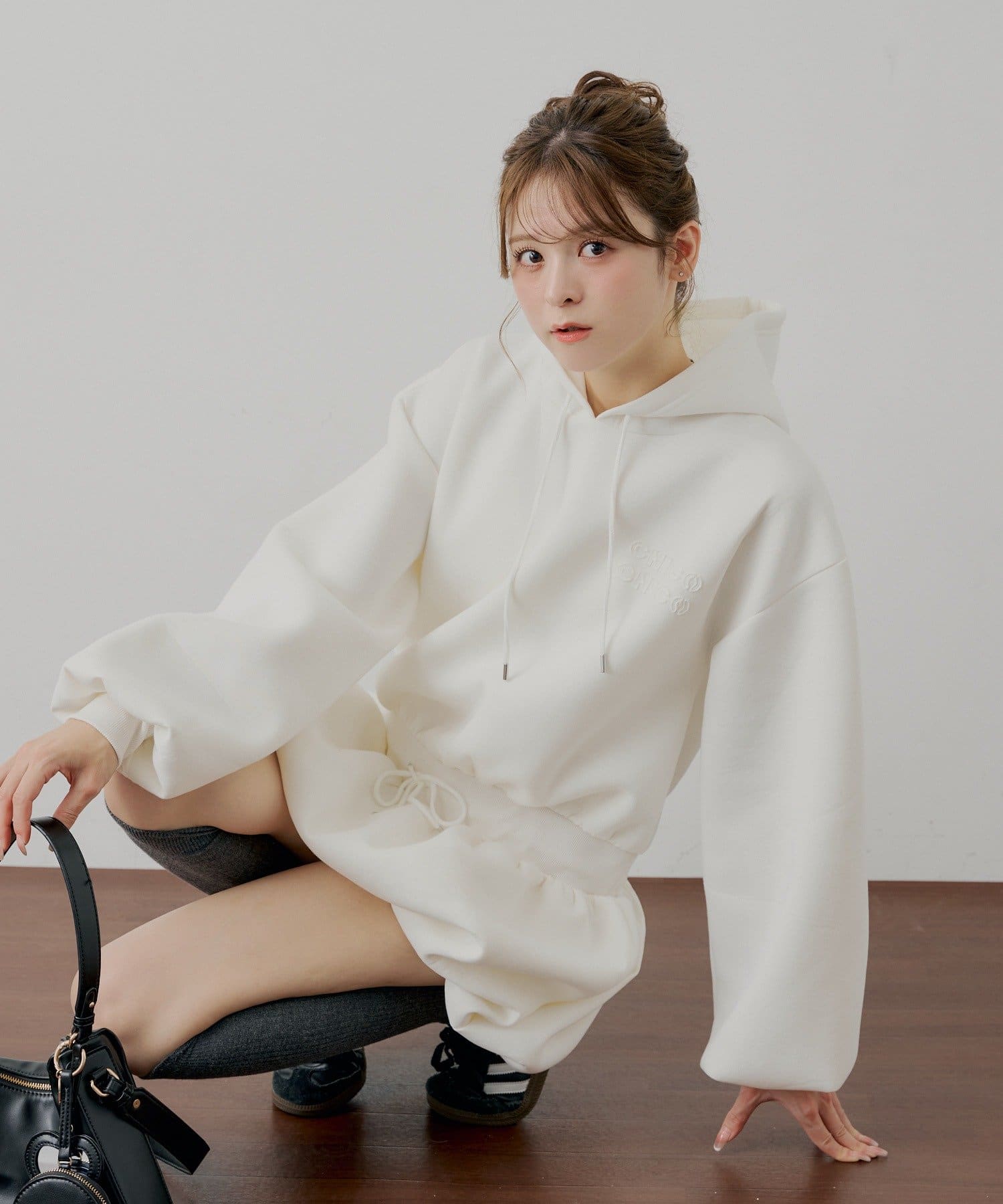 Chico(チコ) 【11/13(木)0:00販売開始】スウェットバルーンミニワンピース