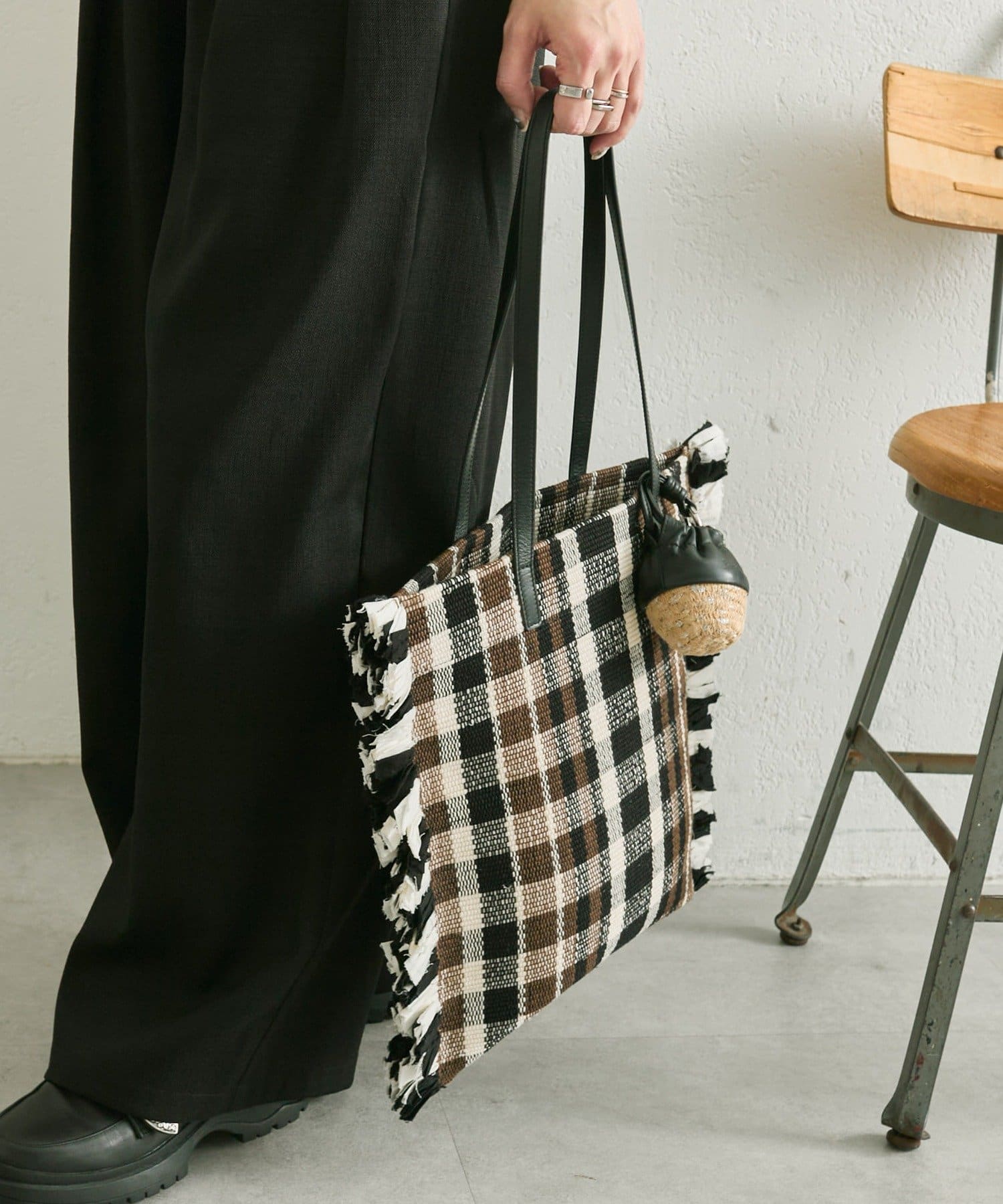 ear PAPILLONNER(イア パピヨネ) 【Jhuri Shate （ジュリシャテ）】ラグトートバッグ《A4サイズ対応/軽量340g》