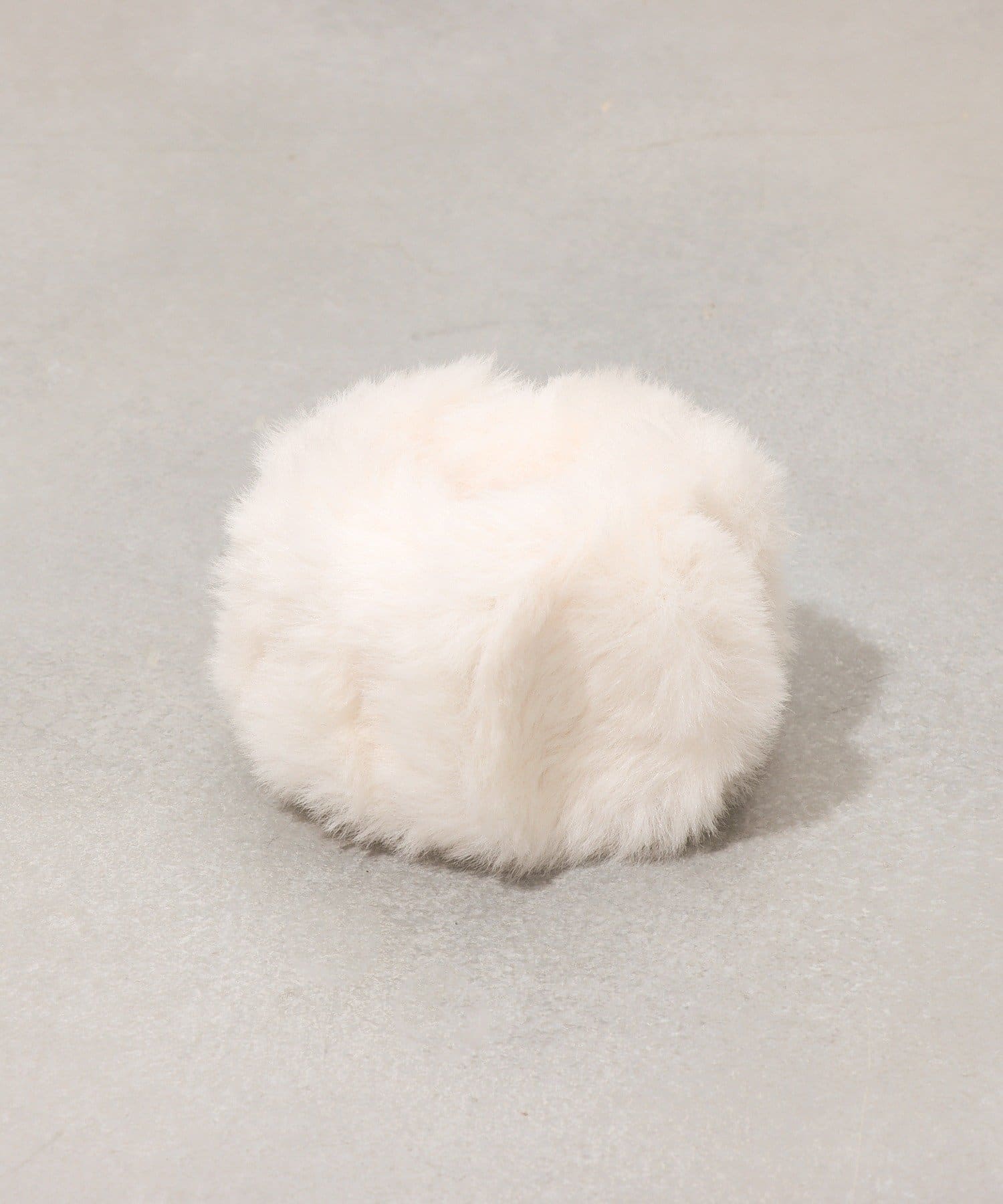 3COINS(スリーコインズ) ファーロールカフ