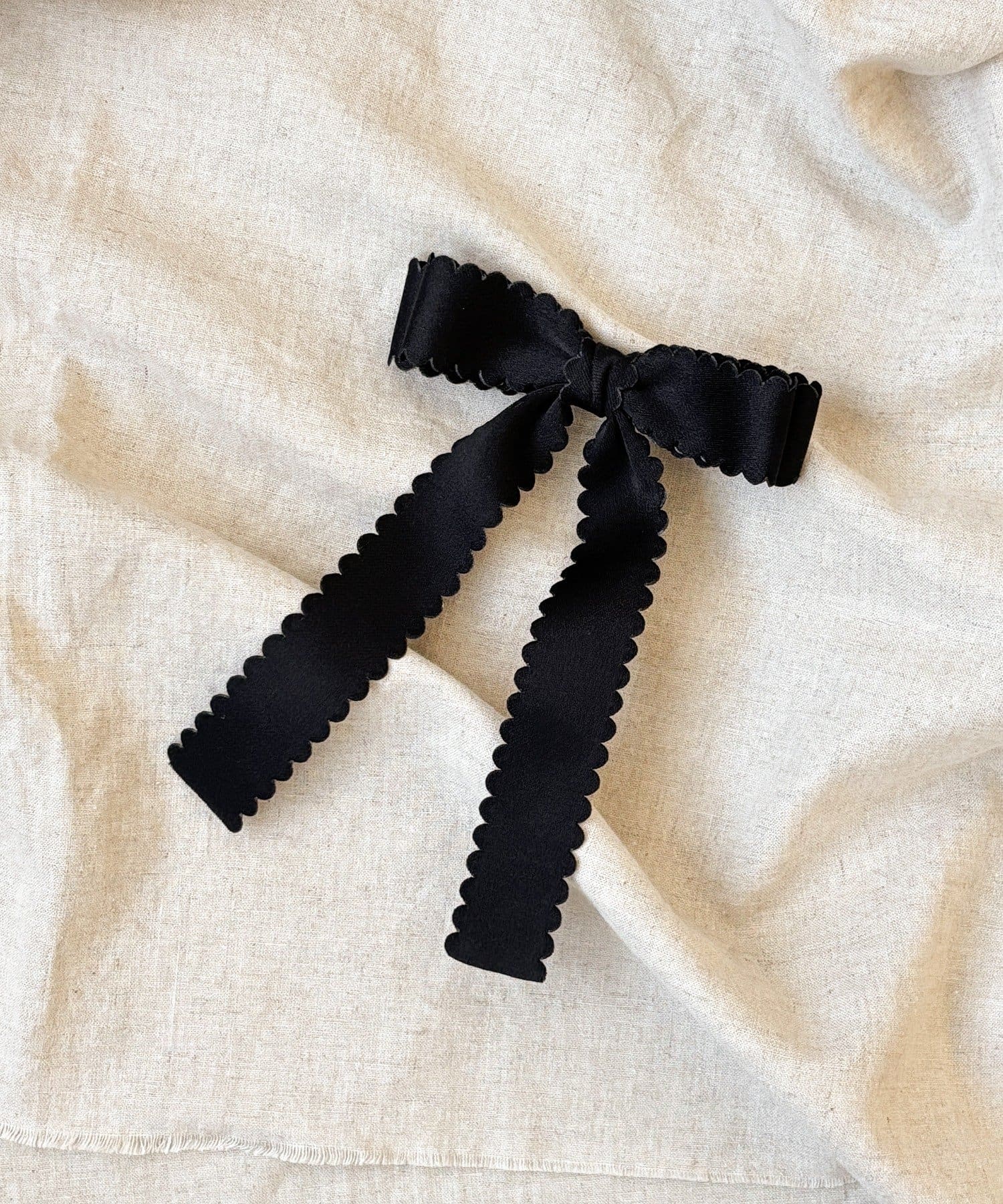 3COINS(スリーコインズ) スカラップリボンクリップ／KIDS