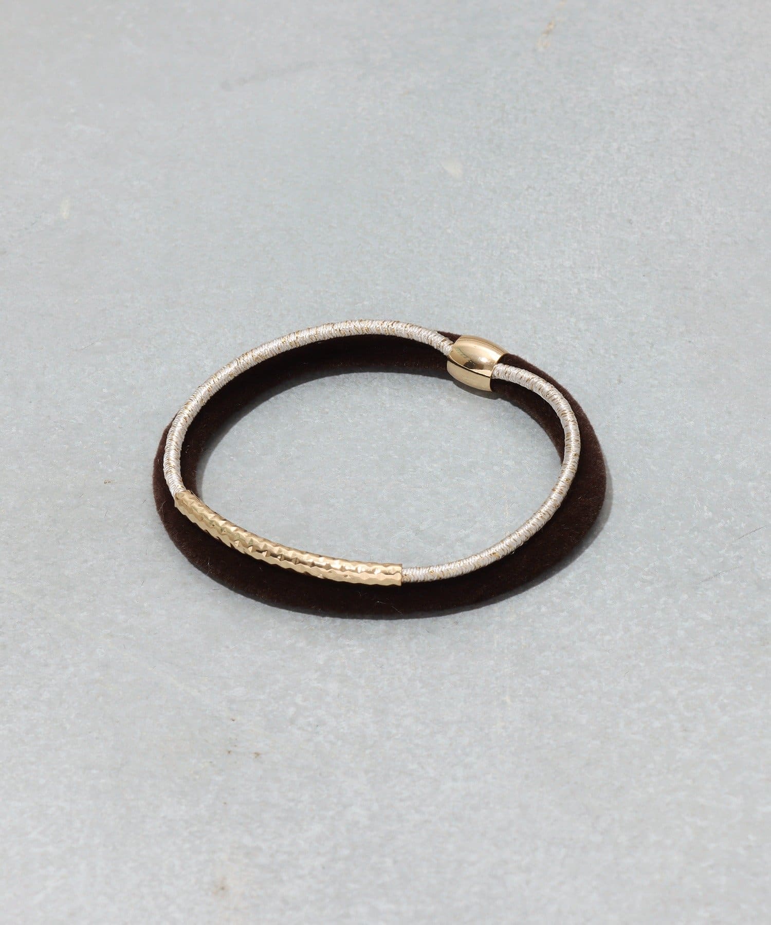 3COINS(スリーコインズ) 異素材メタルパーツポニー