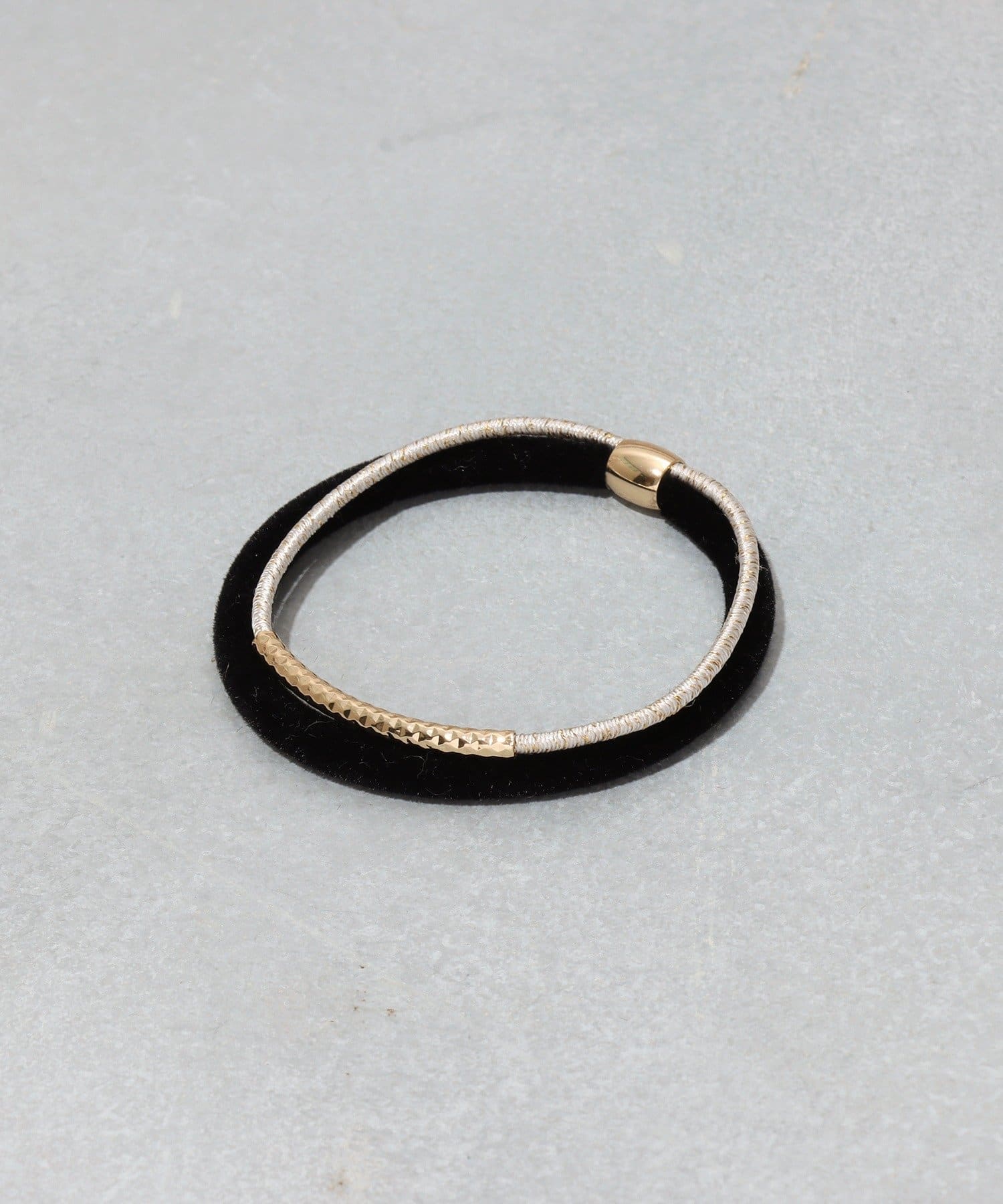 3COINS(スリーコインズ) 異素材メタルパーツポニー