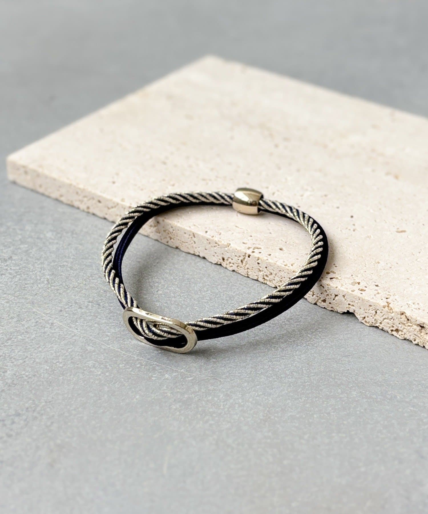 3COINS(スリーコインズ) ネジリメタルパーツポニー