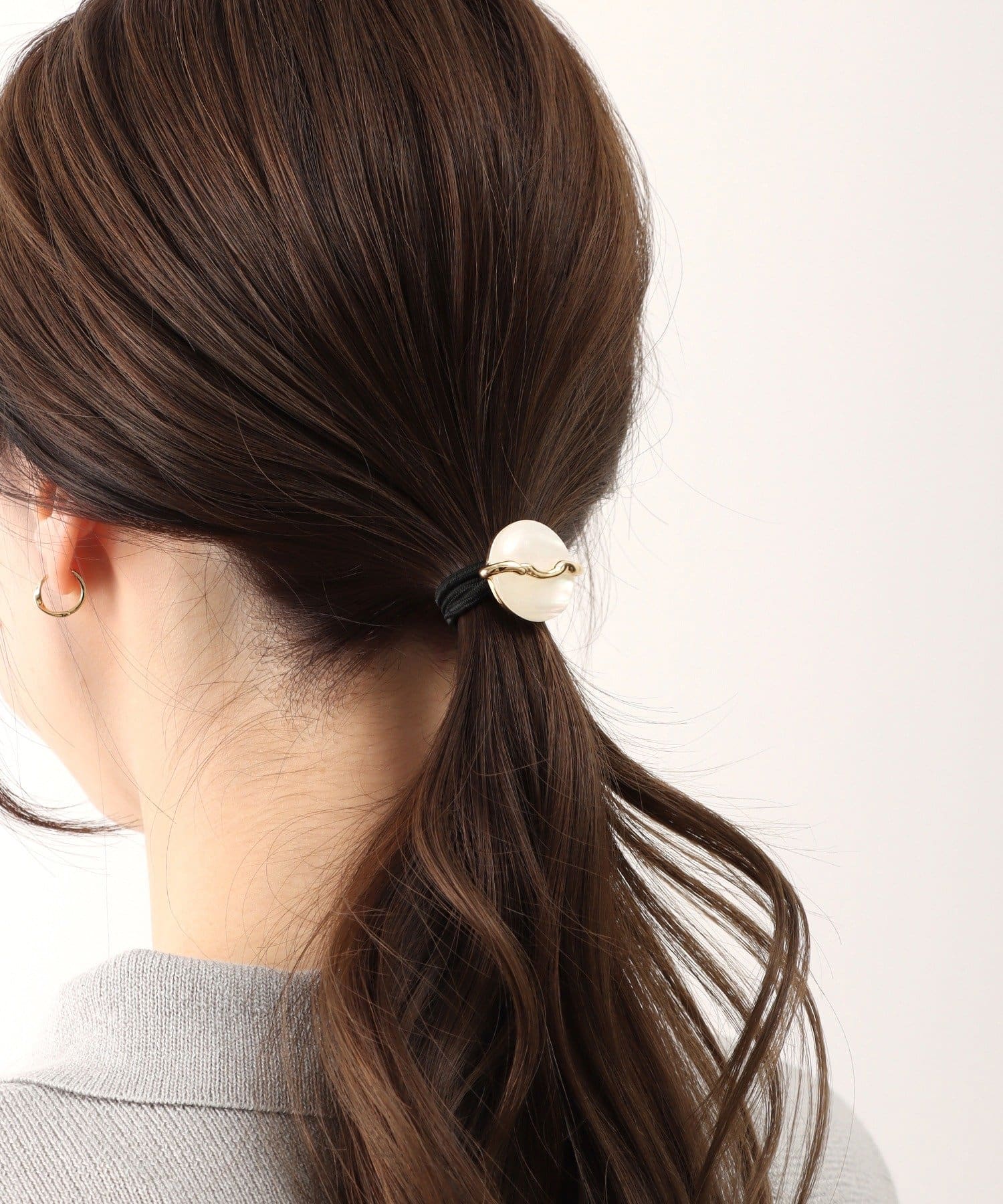 3COINS(スリーコインズ) 樹脂ラウンドメタルポニー