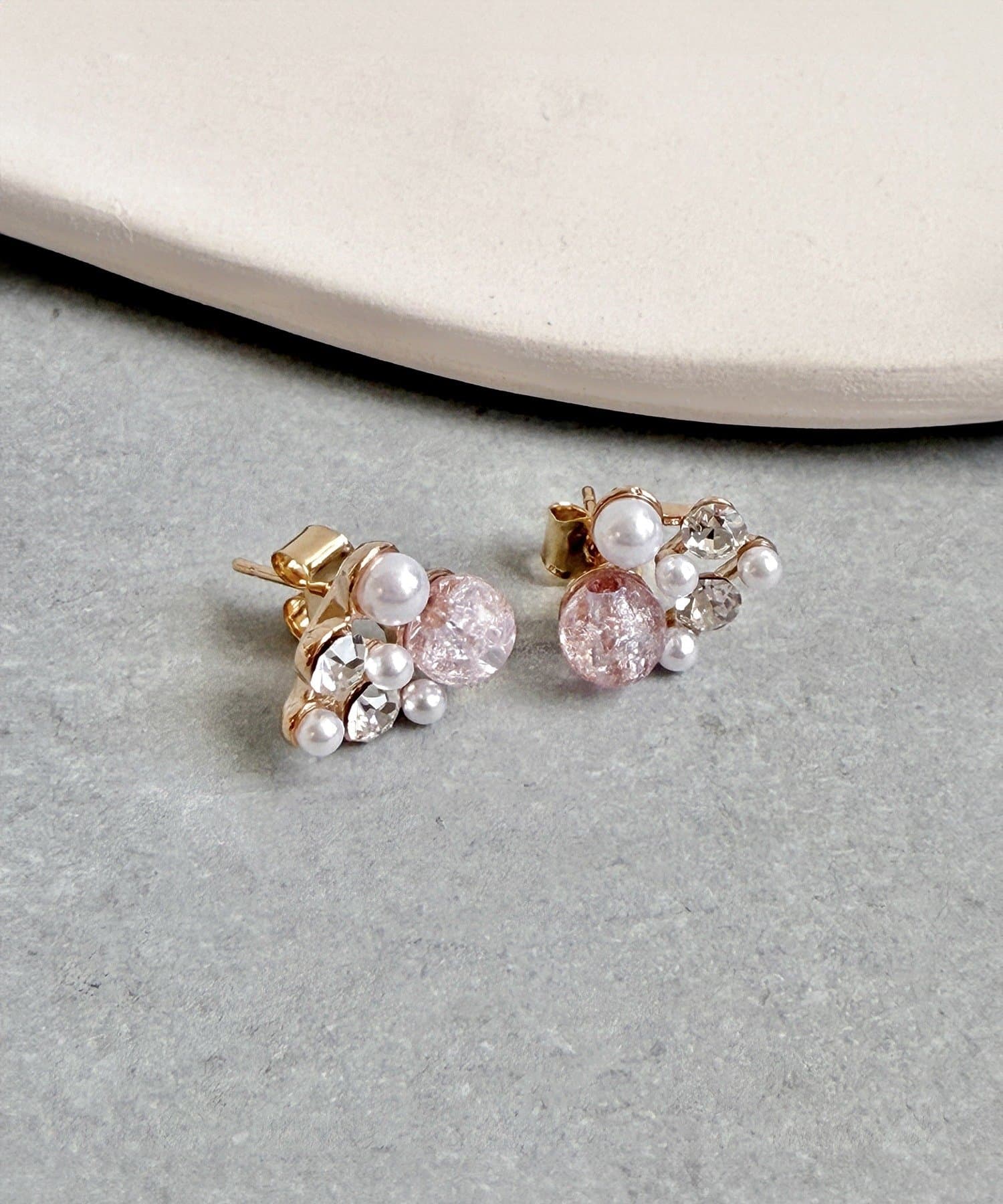 3COINS(スリーコインズ) ビジューパールピアス