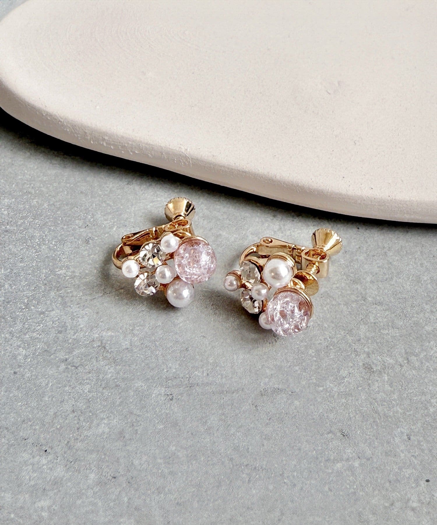 3COINS(スリーコインズ) ビジューパールイヤリング