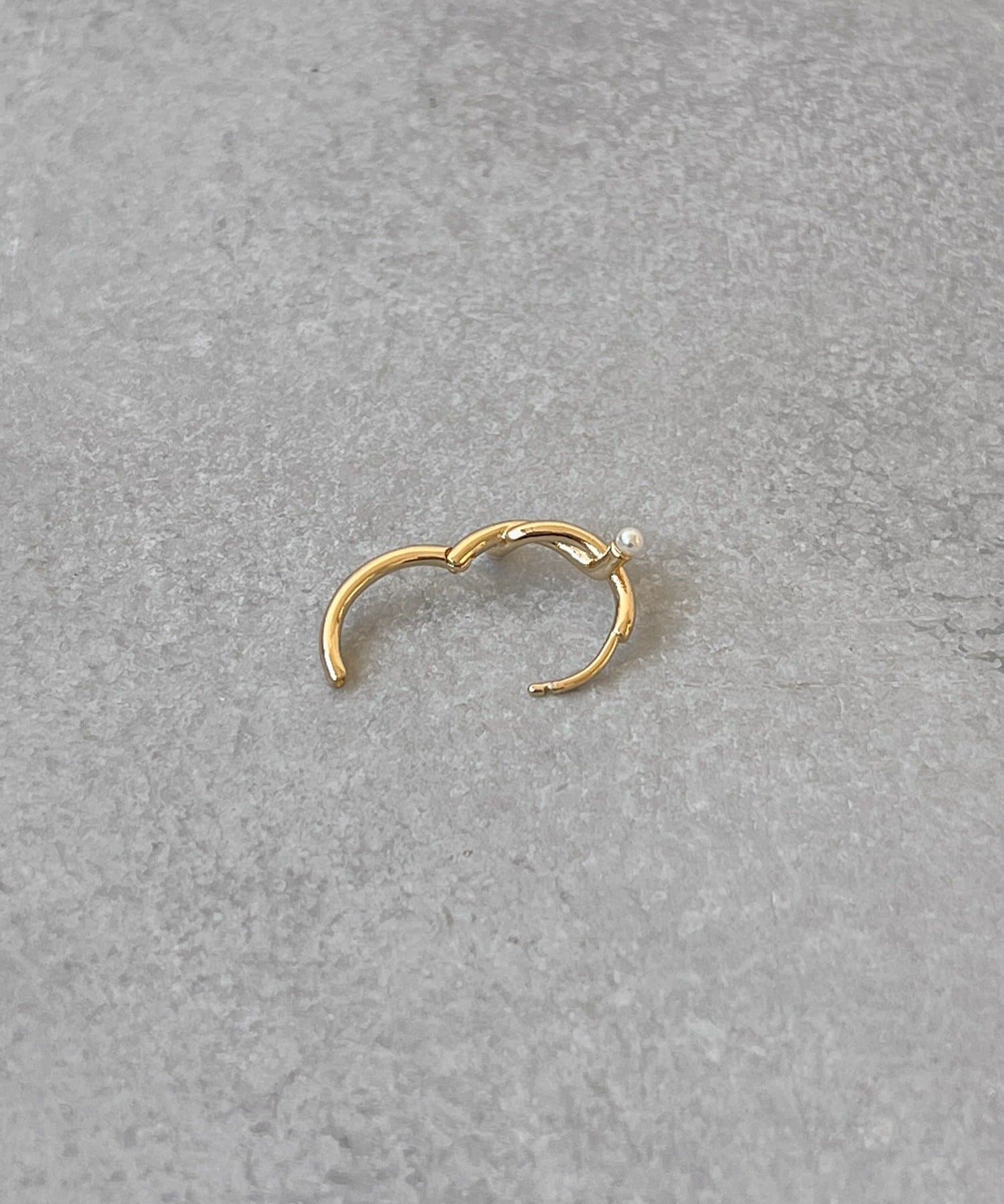 3COINS(スリーコインズ) ネジリクロスワンタッチピアス