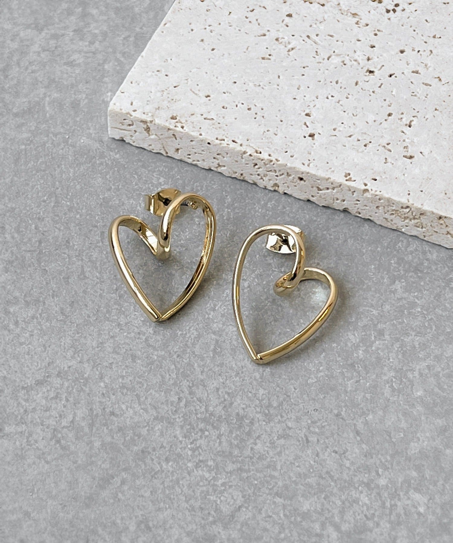 3COINS(スリーコインズ) ラインハートメタルピアス