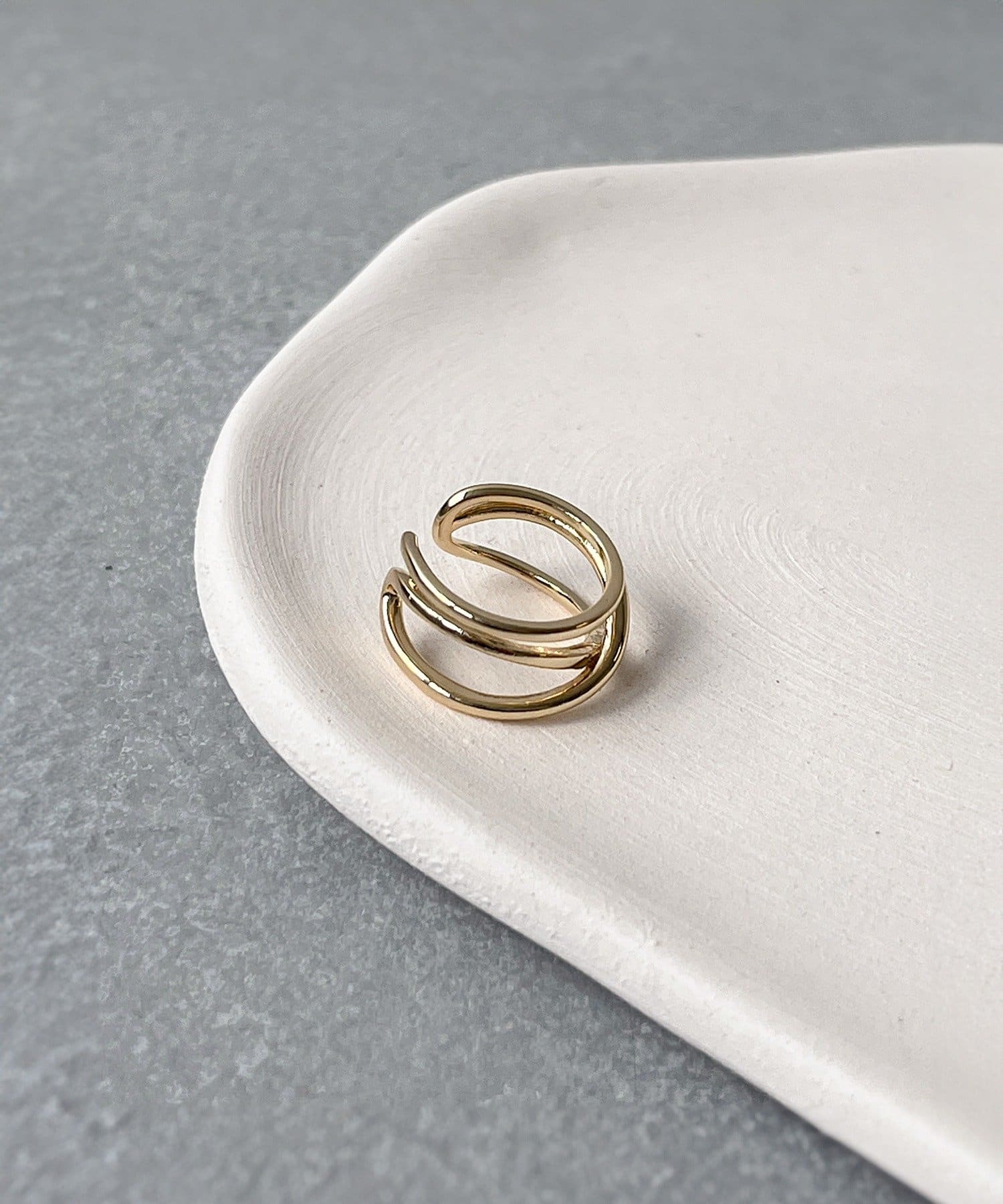 3COINS(スリーコインズ) 3連メタルイヤカフ