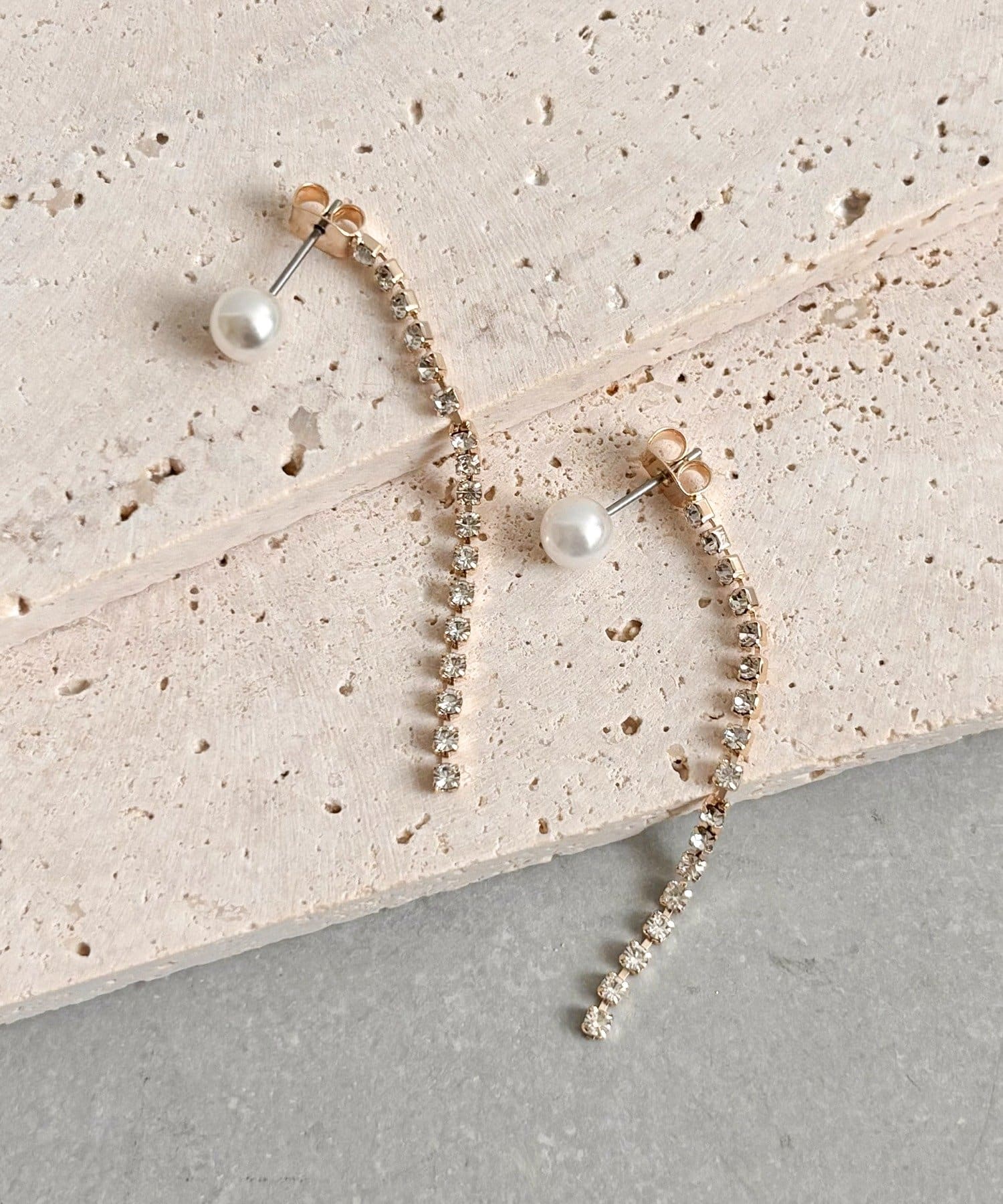 3COINS(スリーコインズ) ガラスチェーンパールピアス