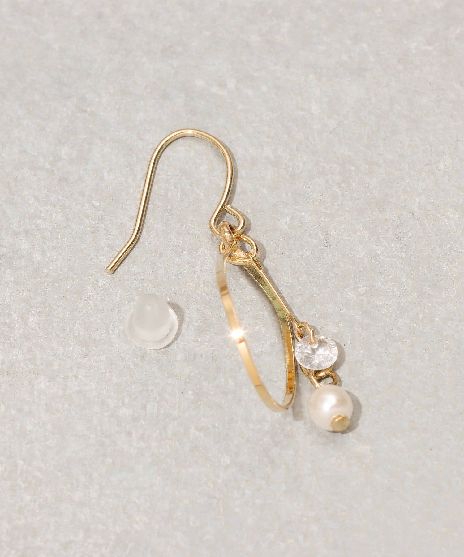 3COINS(スリーコインズ) ワイヤードロップパールピアス