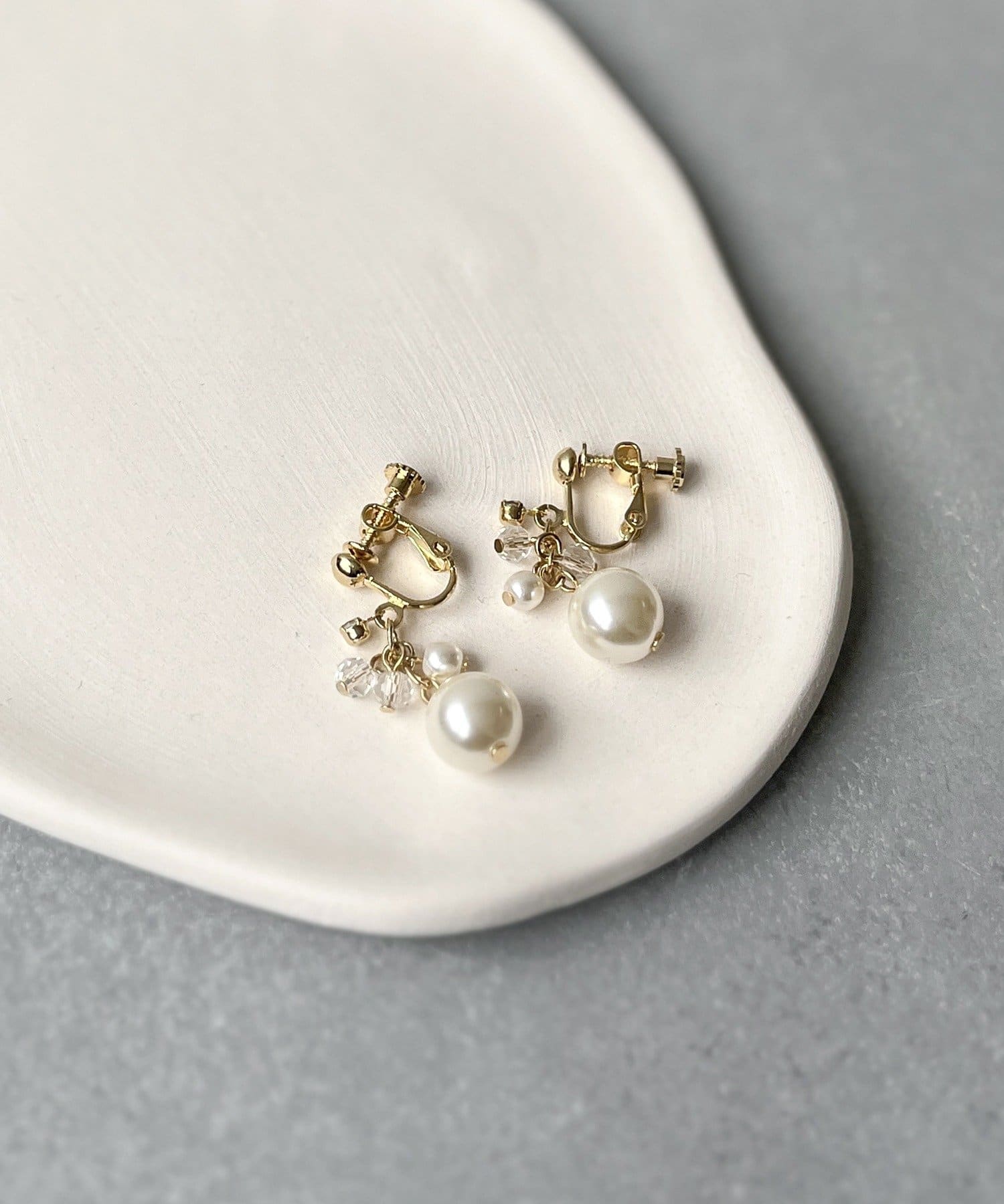 3COINS(スリーコインズ) じゃらパールイヤリング