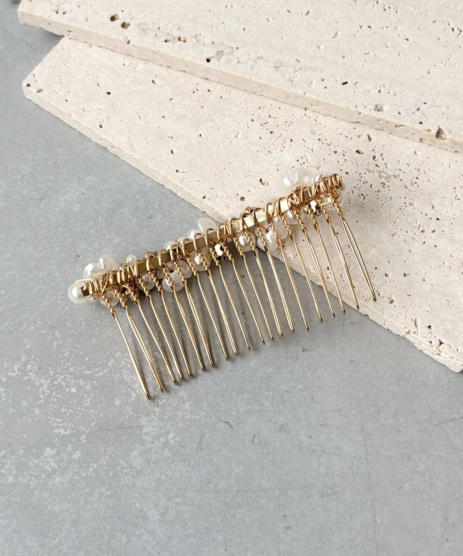 3COINS(スリーコインズ) フラワービジューコーム