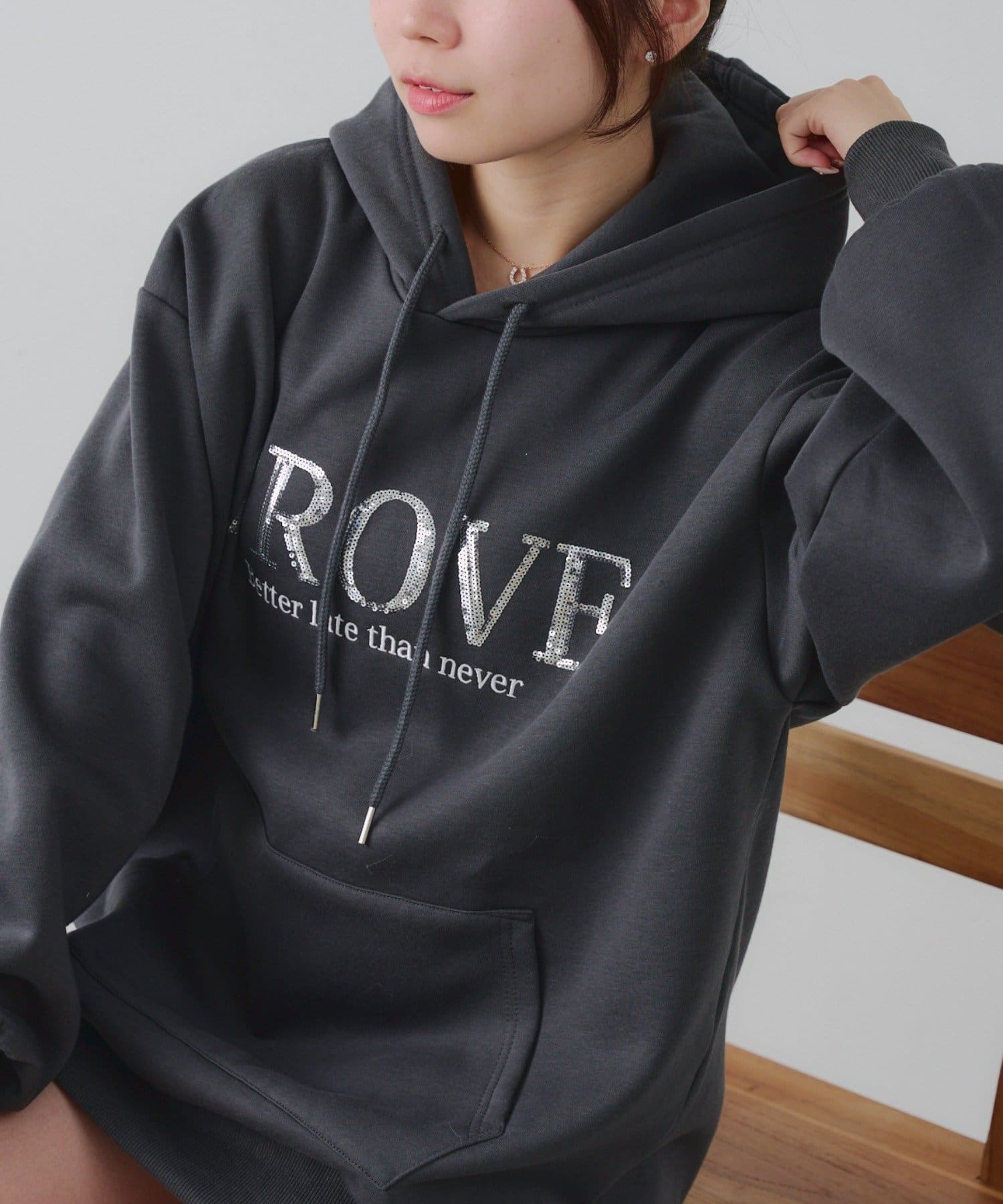 Remind me and forever(リマインドミーアンドフォーエバー) キラキラロゴ裏起毛BIGパーカー