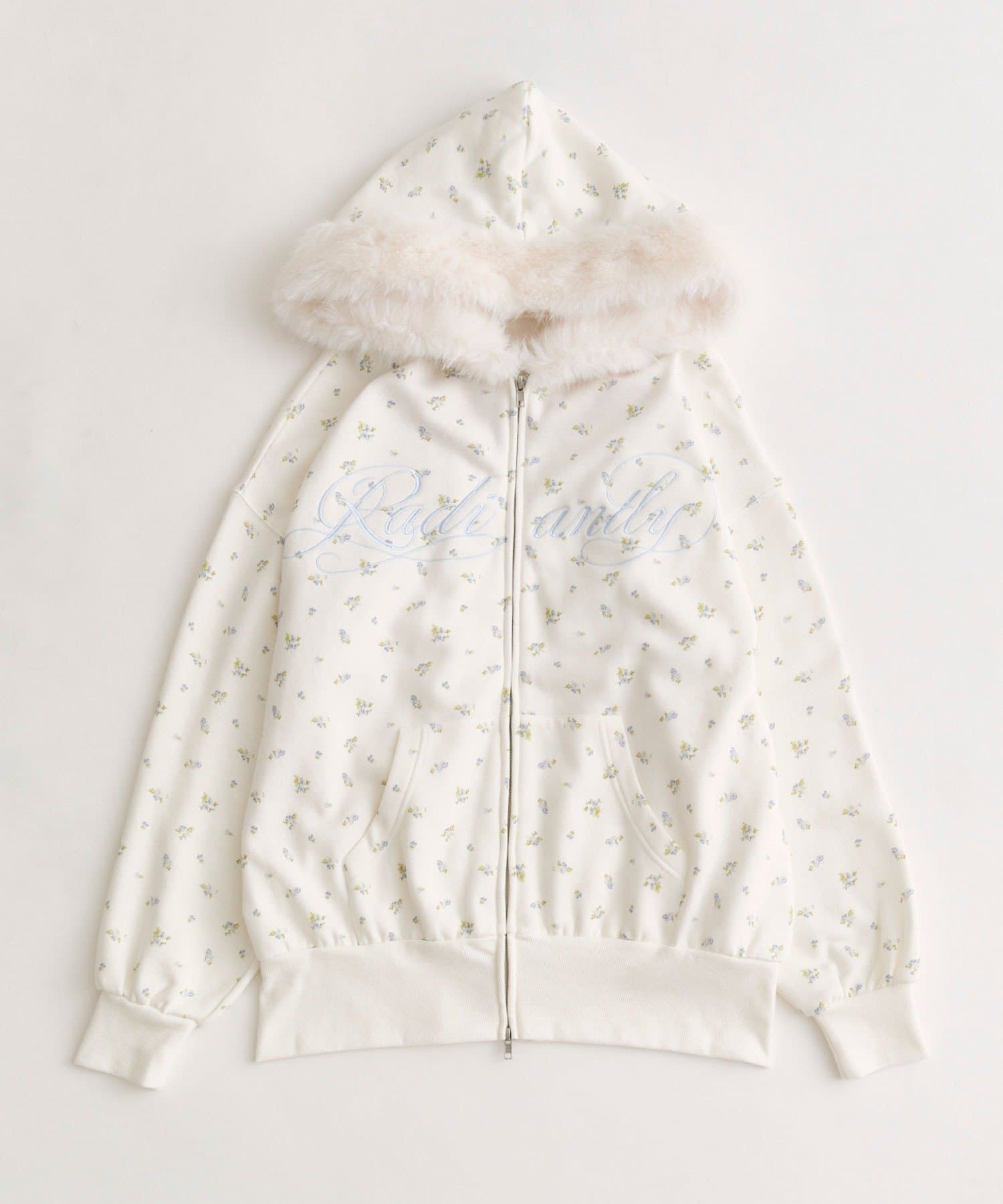 OLIVE des OLIVE(オリーブ デ オリーブ) ロゴ刺繍ファー付きZIPパーカー