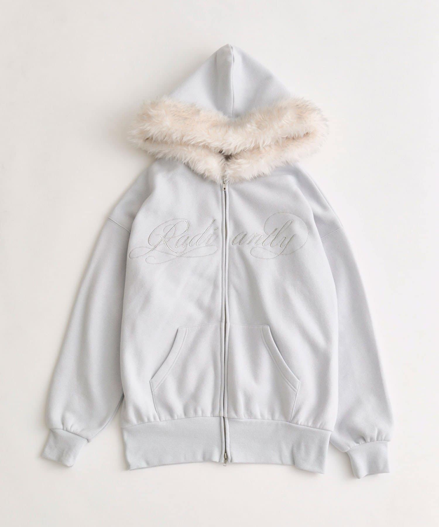 OLIVE des OLIVE(オリーブ デ オリーブ) ロゴ刺繍ファー付きZIPパーカー