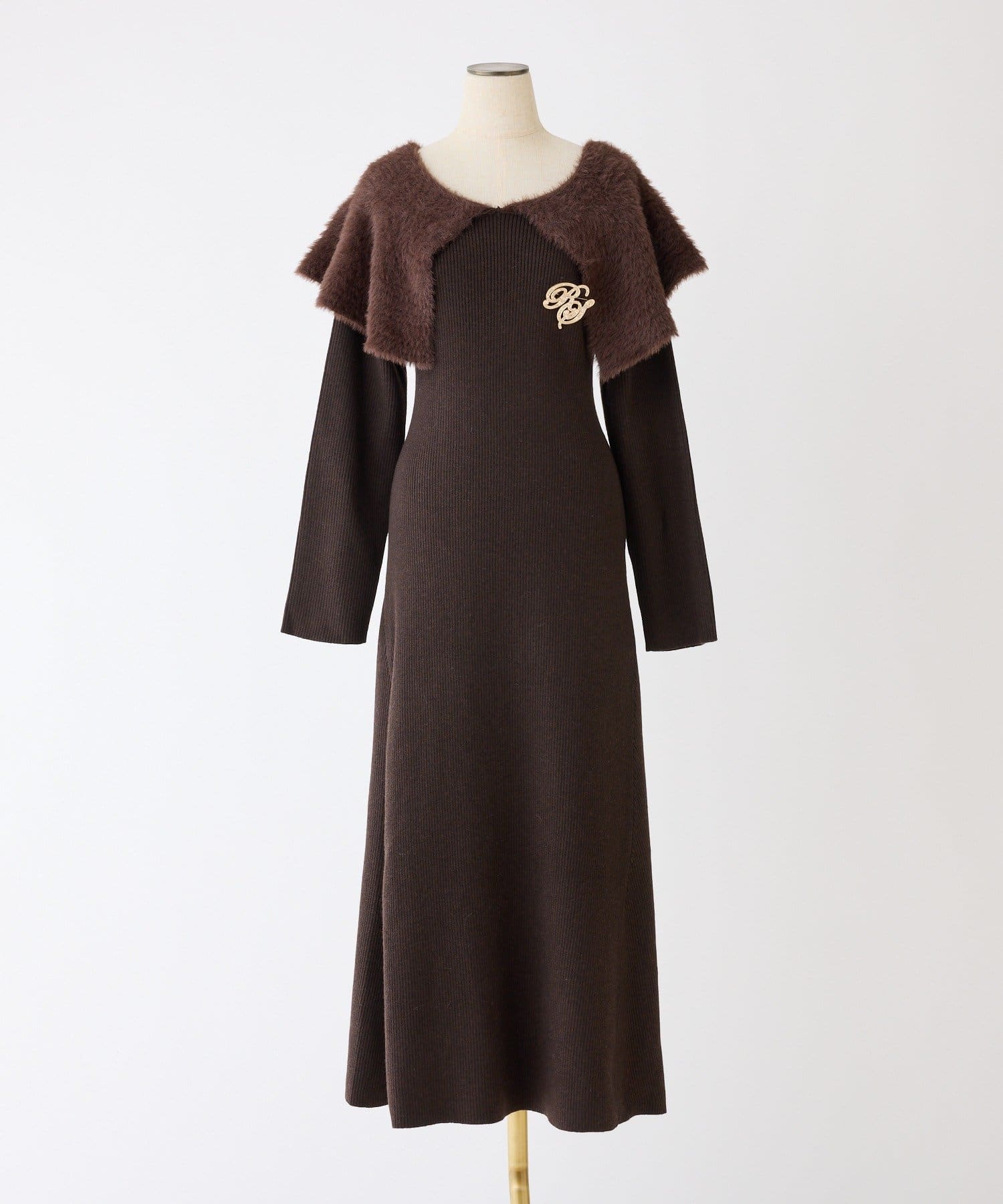 one after another NICE CLAUP(ワンアフターアナザー ナイスクラップ) ブローチ付きニットワンピース