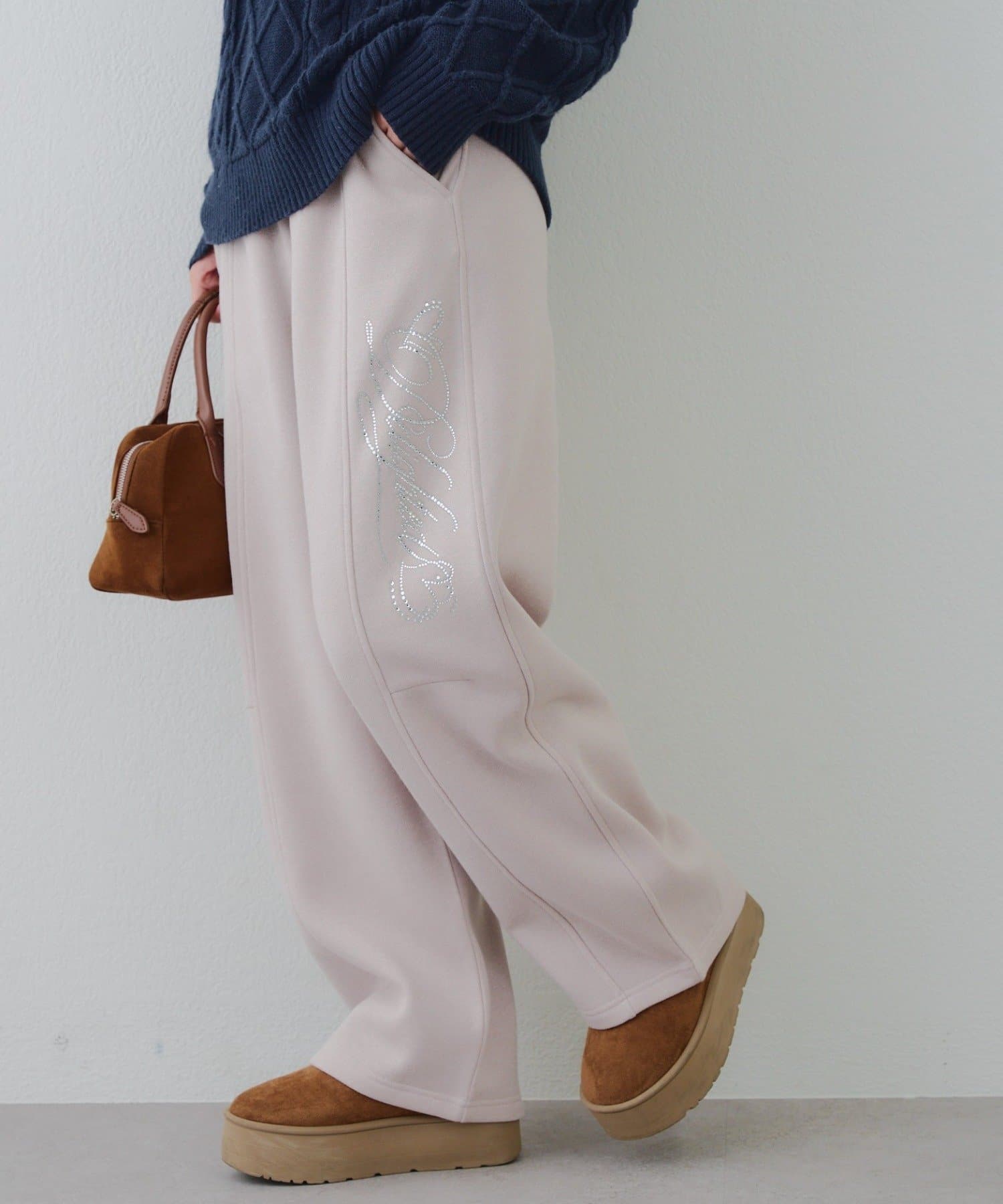 Remind me and forever(リマインドミーアンドフォーエバー) 【SETUP対応】キラキラロゴスウェットパンツ