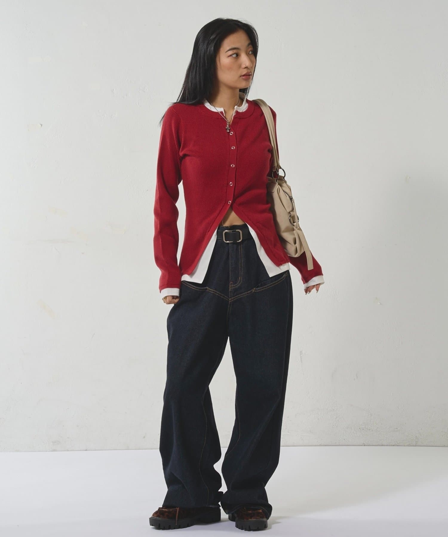 WHO’S WHO gallery(フーズフーギャラリー) レイヤードヘンリーナローカーデ