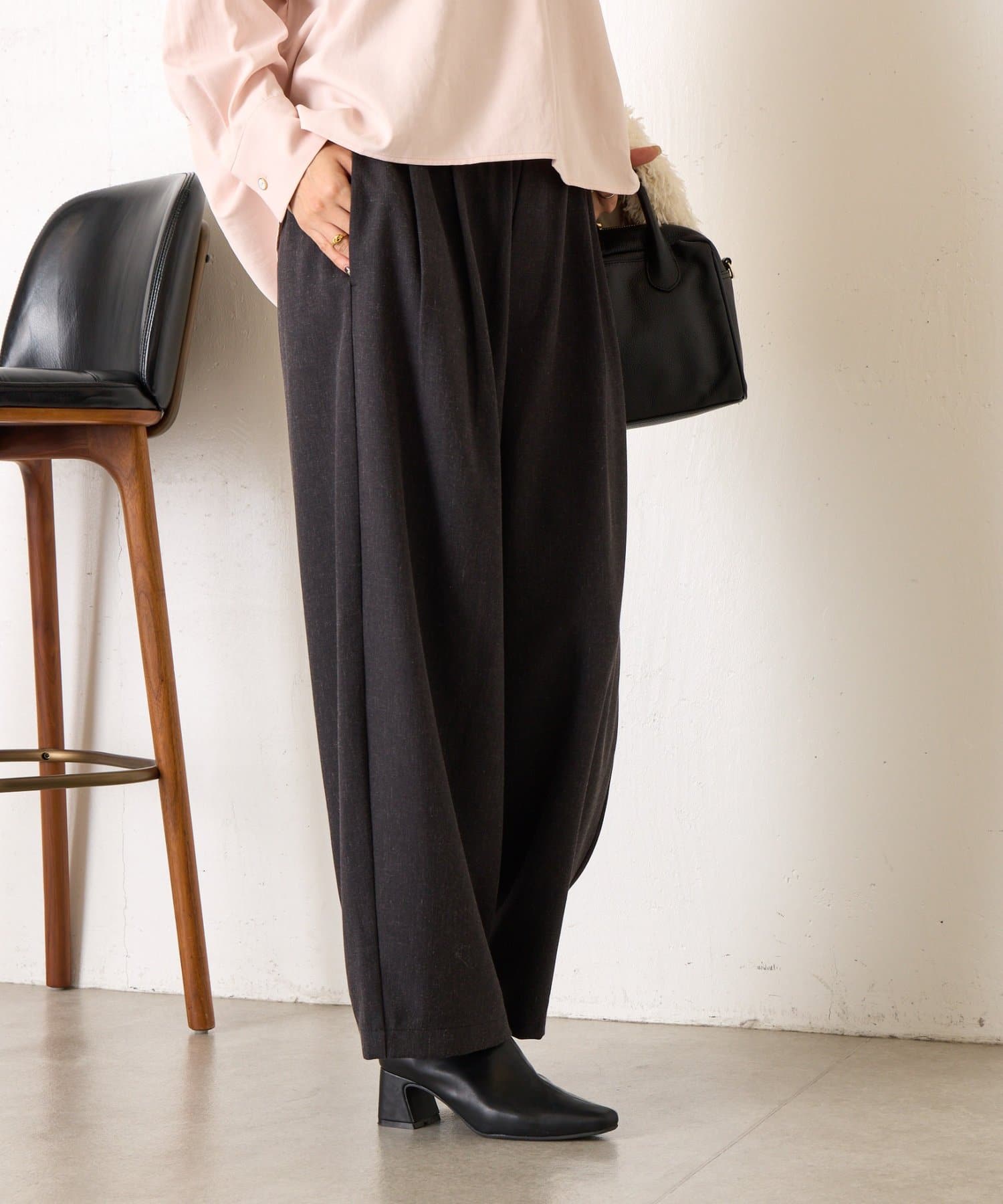 Jena　espace merveilleux(ジェナ　エスパスメルヴェイユ) 【やわらぐ艶カーブ】メランジカーブパンツ