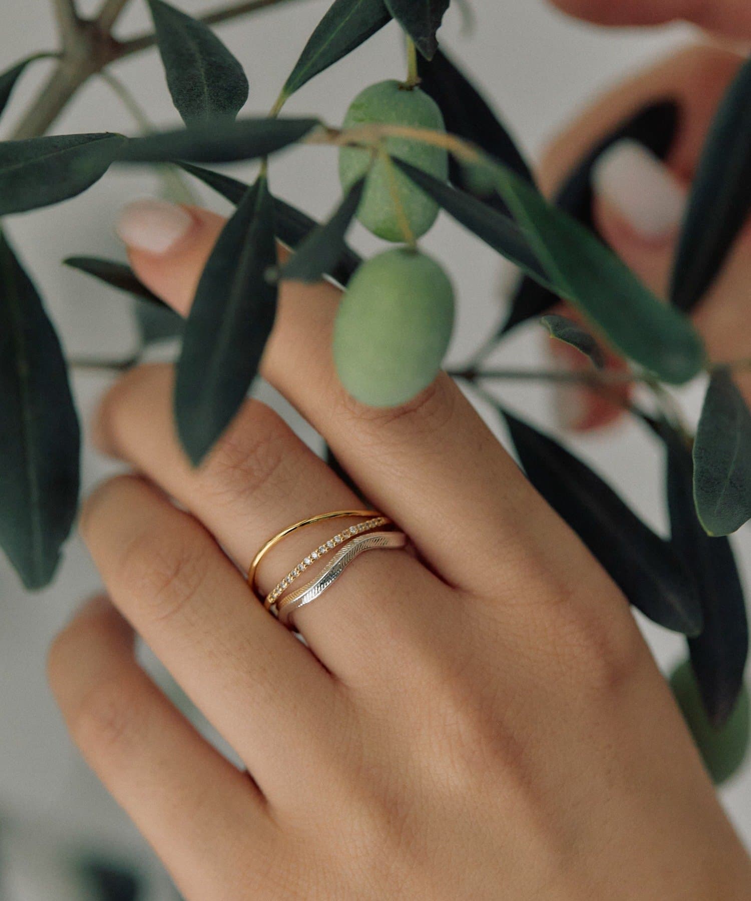 ear PAPILLONNER(イア パピヨネ) 《スターリングシルバー使用》スリーファインセットリング