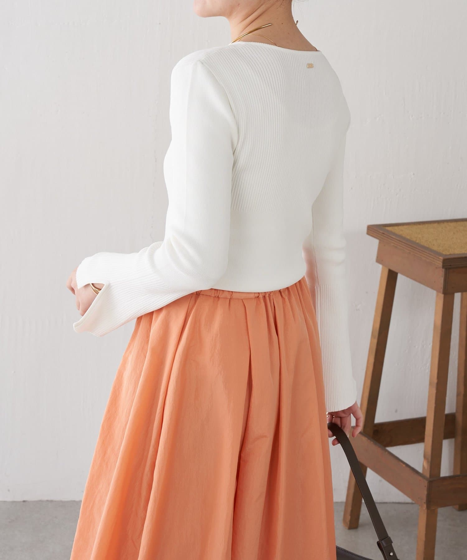 上品見え】リブ切替Vネックニット | COLLAGE GALLARDAGALANTE