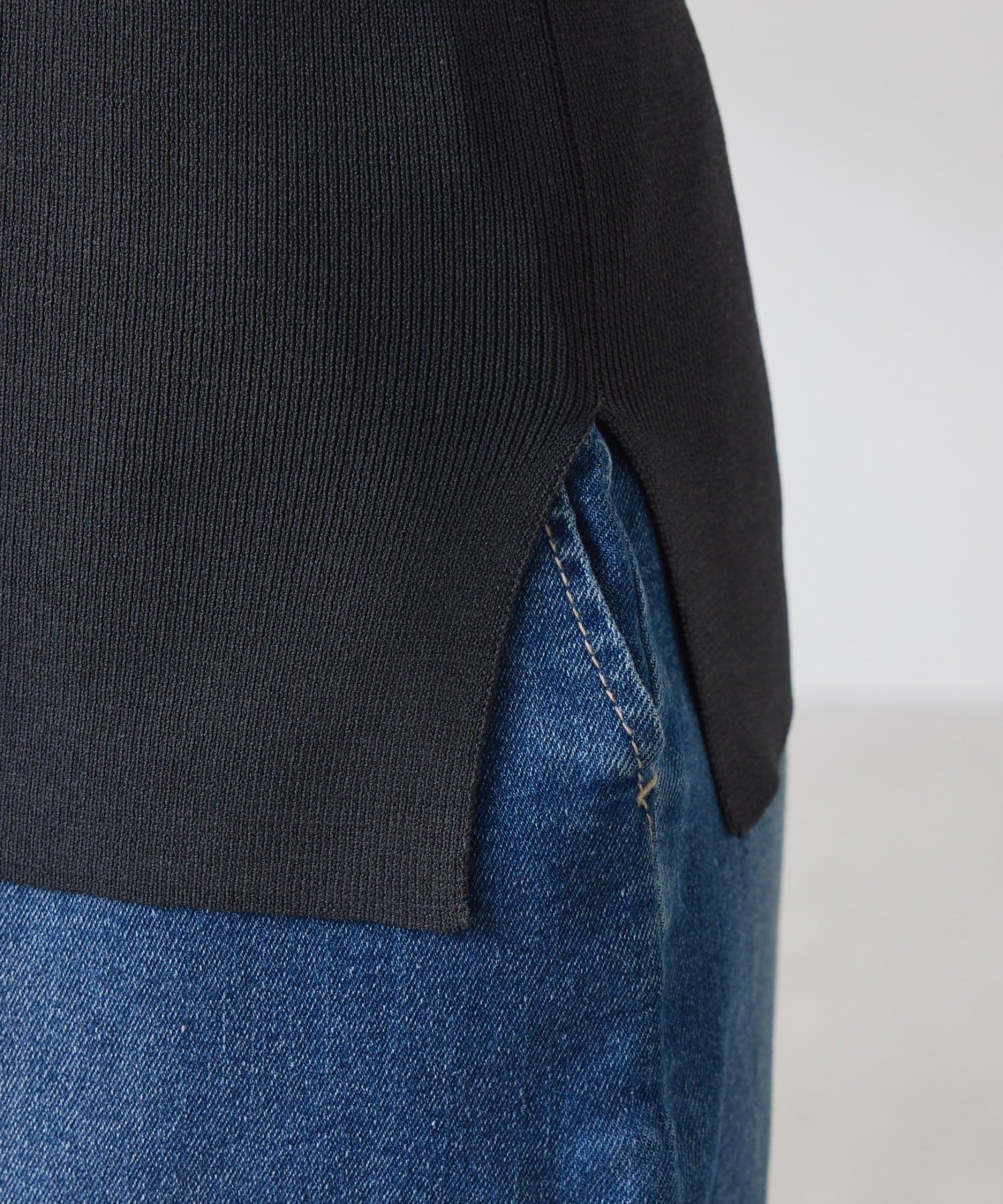 COLLAGE GALLARDAGALANTE(コラージュ ガリャルダガランテ) 【上品見え】Vネックリブニット