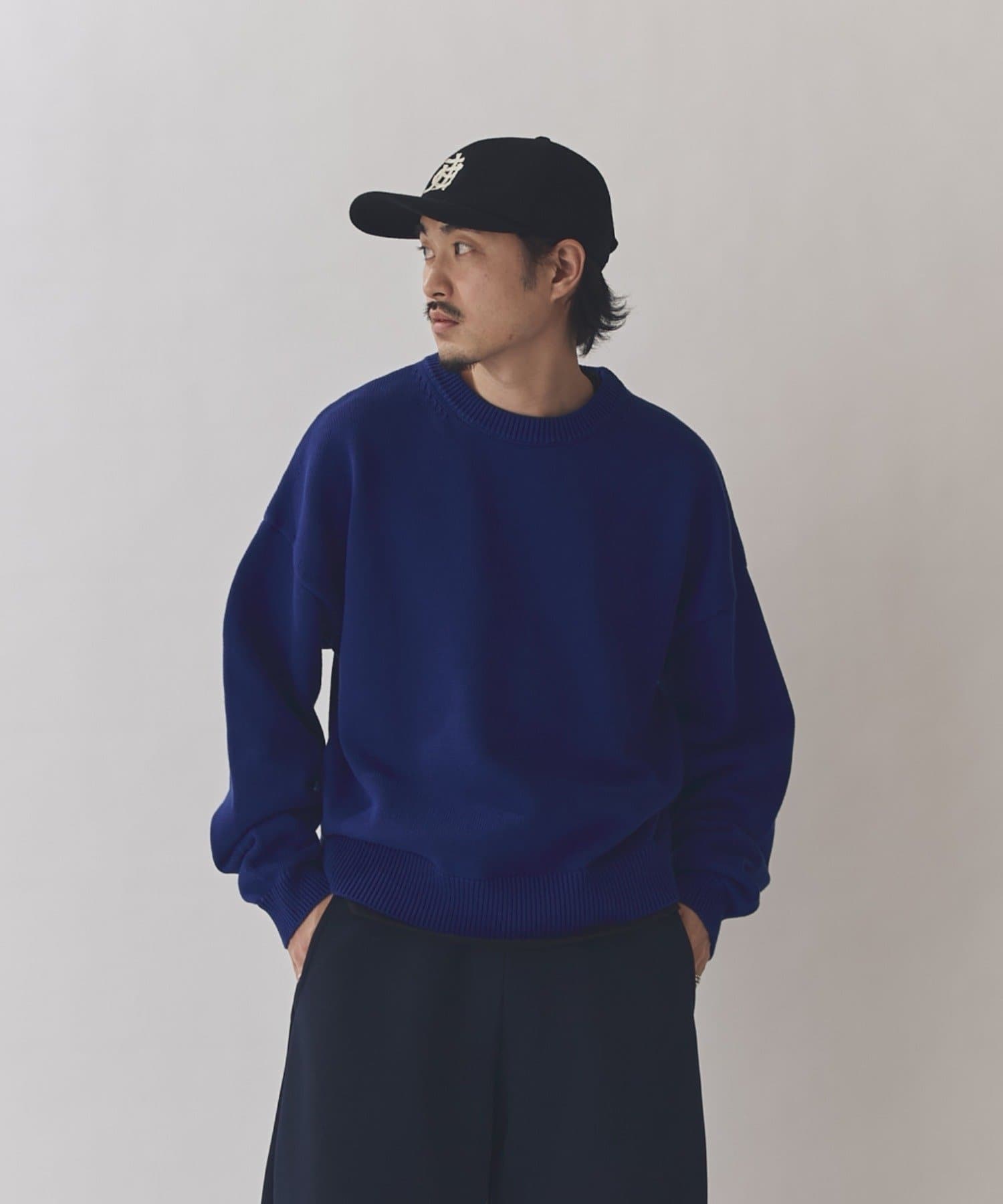 Lui's(ルイス) クロップドクルーネックニット