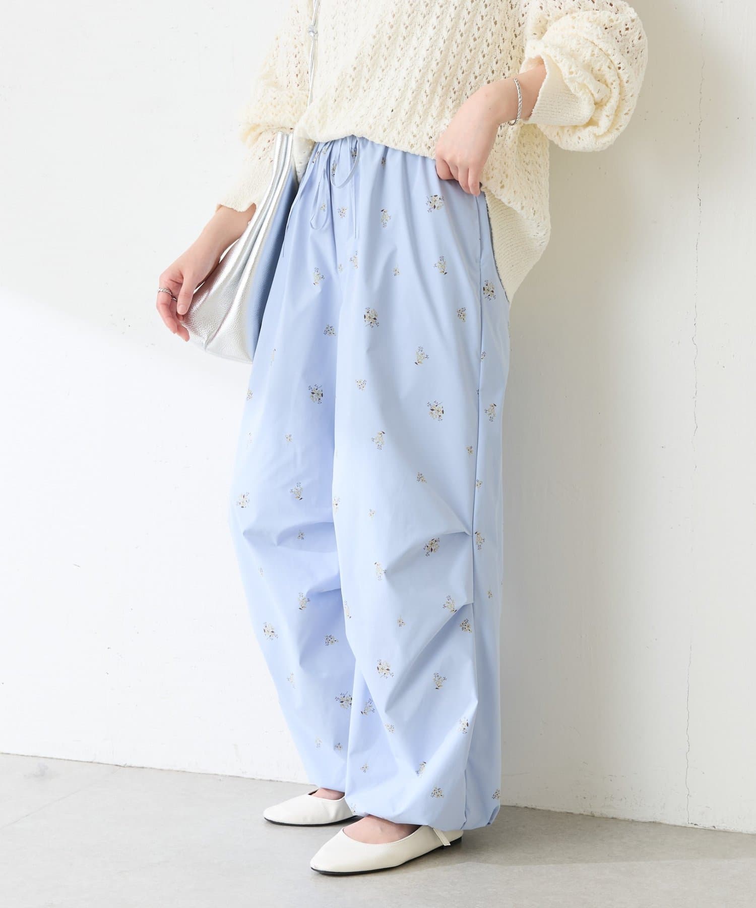 COLLAGE GALLARDAGALANTE(コラージュ ガリャルダガランテ) 小花柄パラシュートパンツ