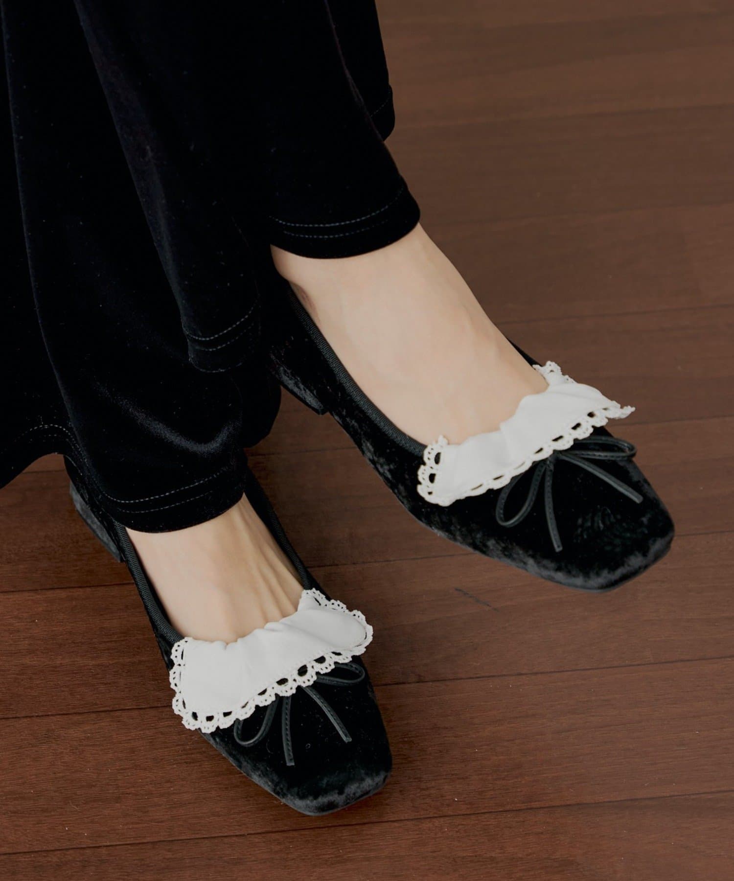 Chico(チコ) 【SALON by Chico】フリルデザインリボンバレエシューズ