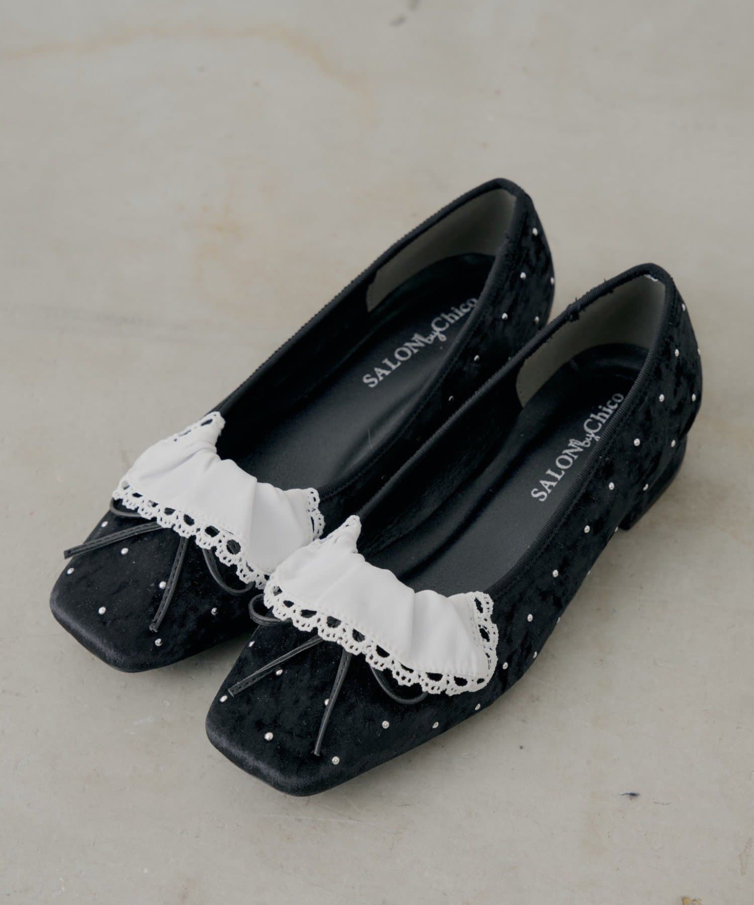 Chico(チコ) 【SALON by Chico】フリルデザインリボンバレエシューズ