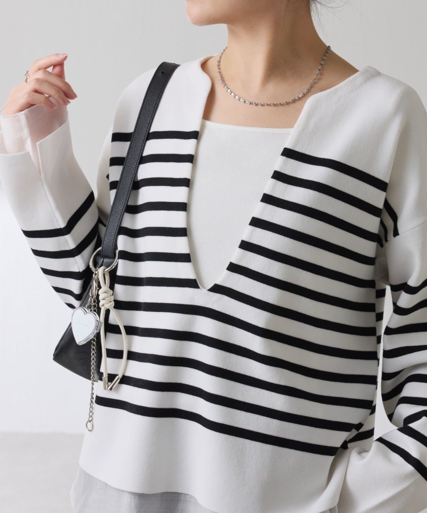 COLLAGE GALLARDAGALANTE(コラージュ ガリャルダガランテ) 【着痩せ◎】Vネックバスクニット