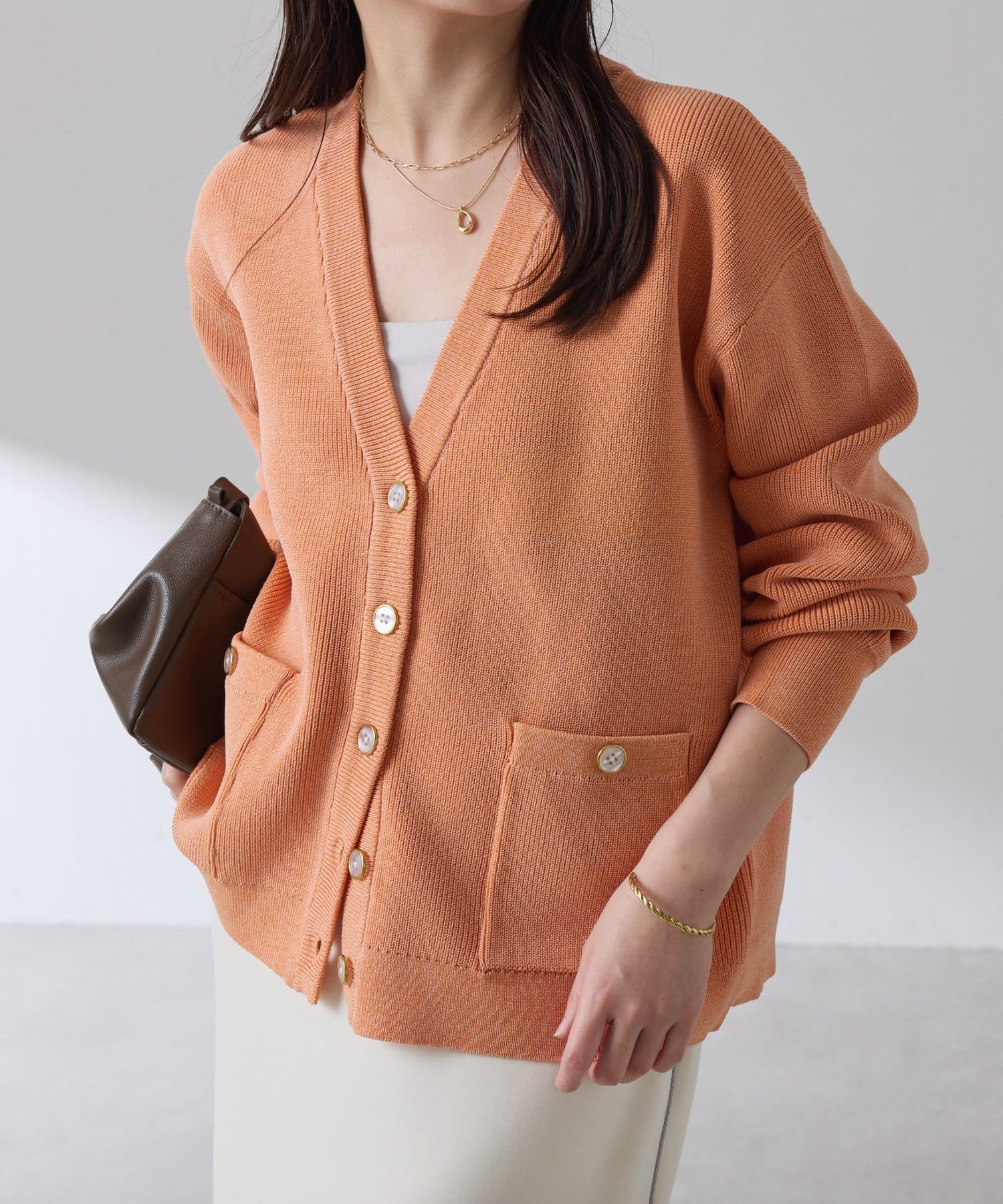 COLLAGE GALLARDAGALANTE(コラージュ ガリャルダガランテ) 【腰周りカバー】ツヤボタンカーディガン