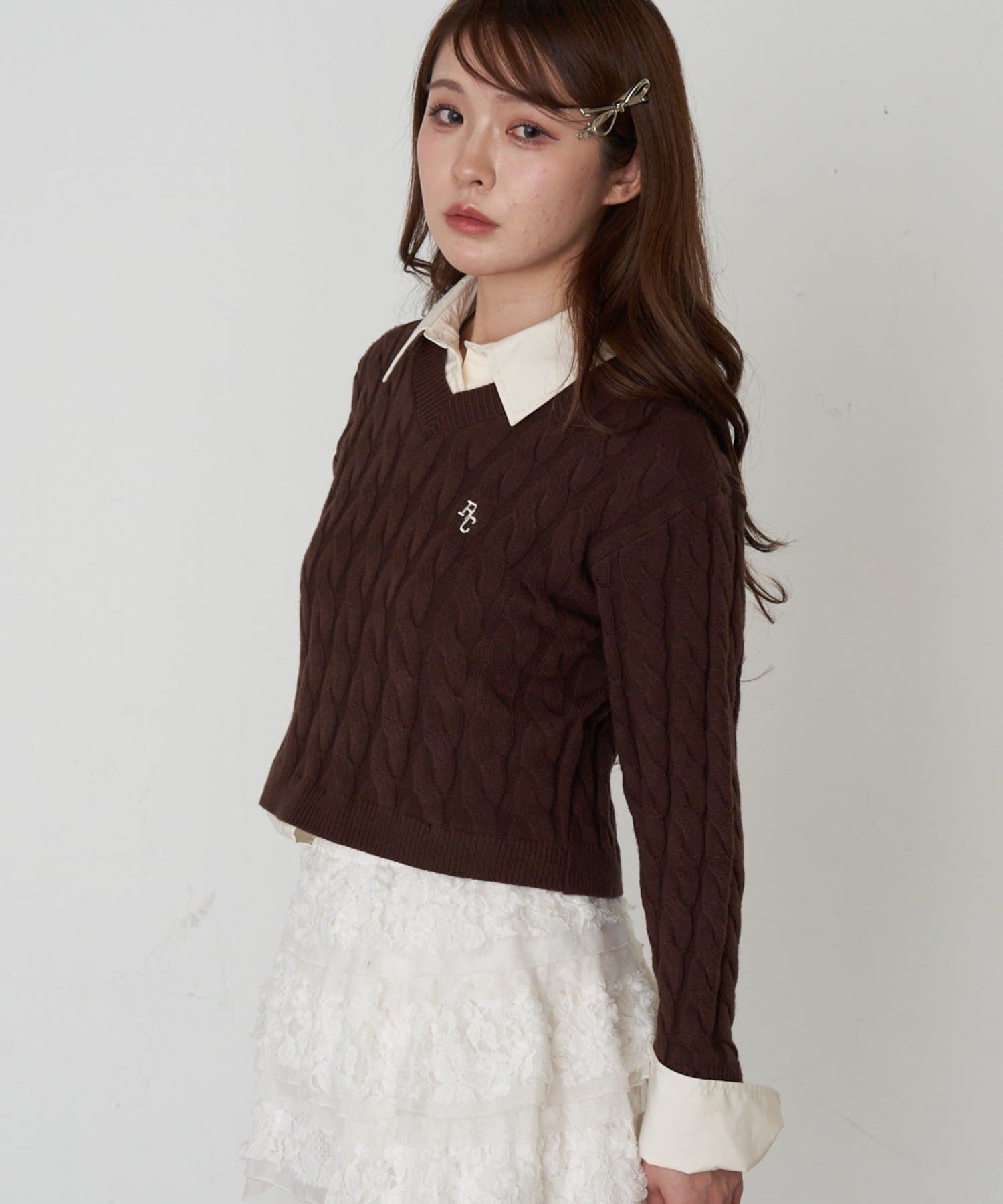 RAY CASSIN(レイカズン) シャツ襟ケーブルニット