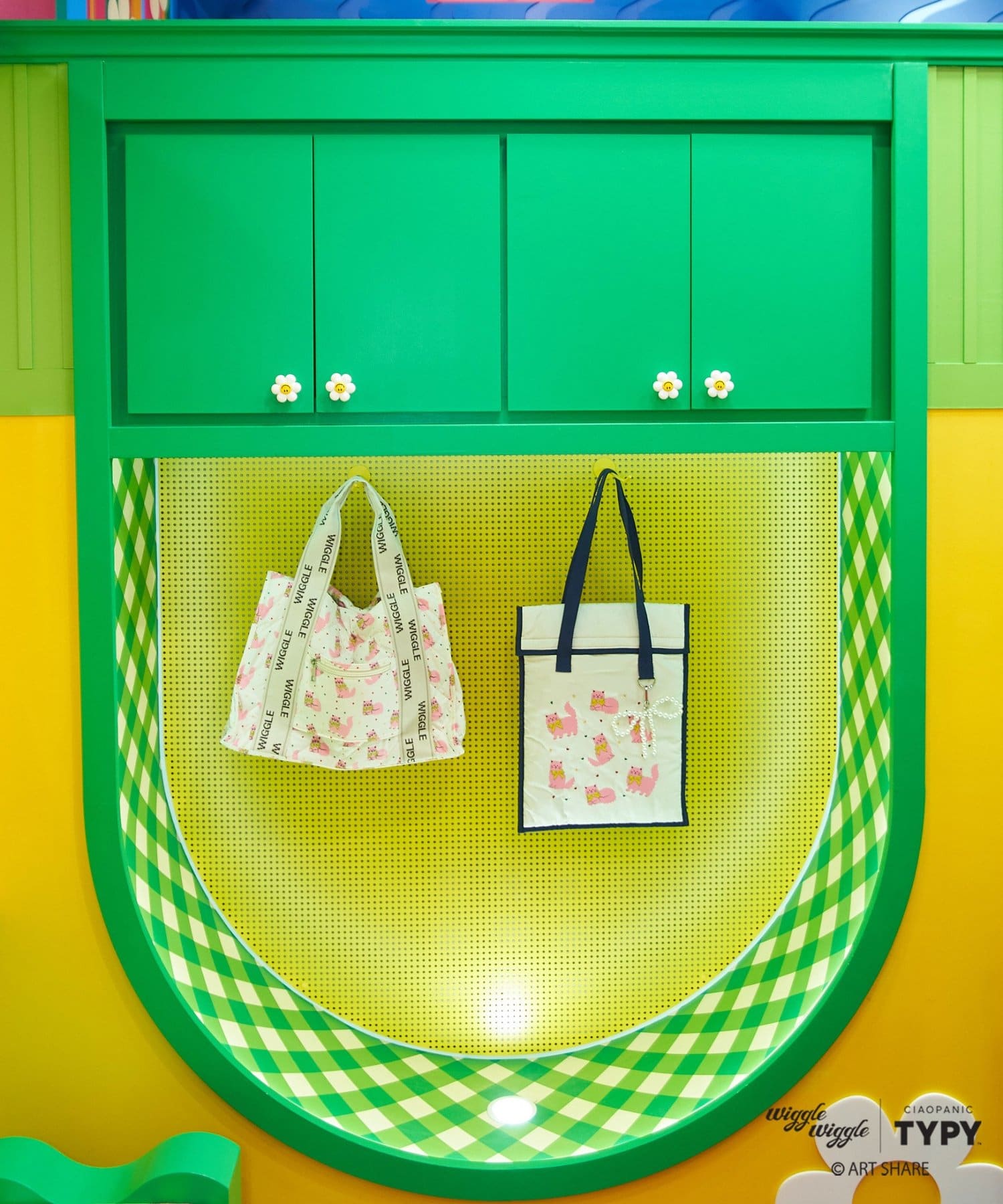 CIAOPANIC TYPY(チャオパニックティピー) 【wiggle wiggle】フラップ縦型トートバッグ/PC・タブレットケース/15.6インチPC対応