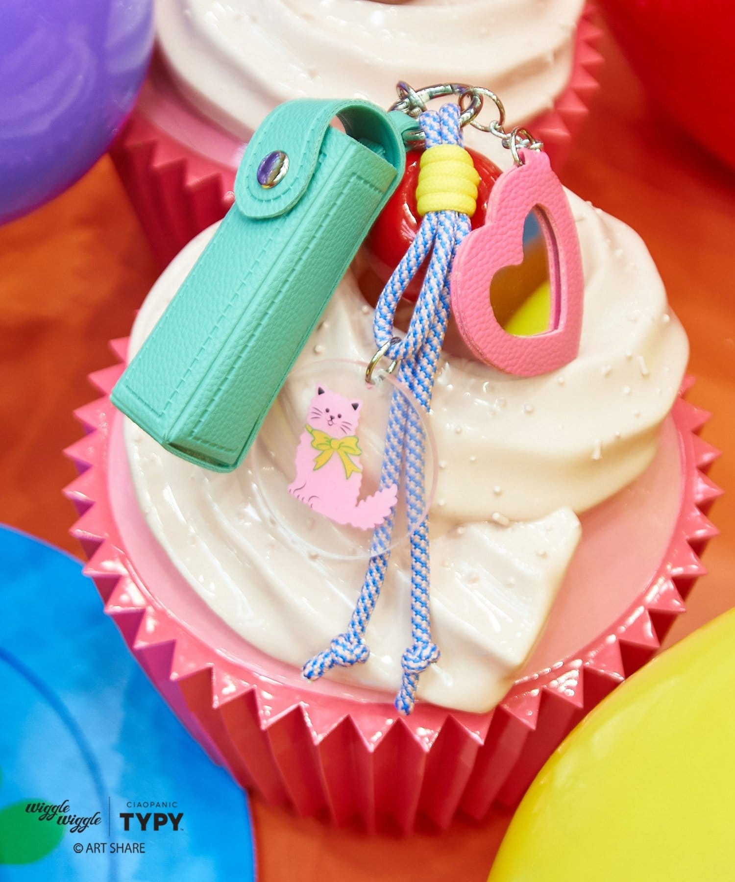 CIAOPANIC TYPY(チャオパニックティピー) 【wiggle wiggle】リップケース＆ミラー付きチャーム