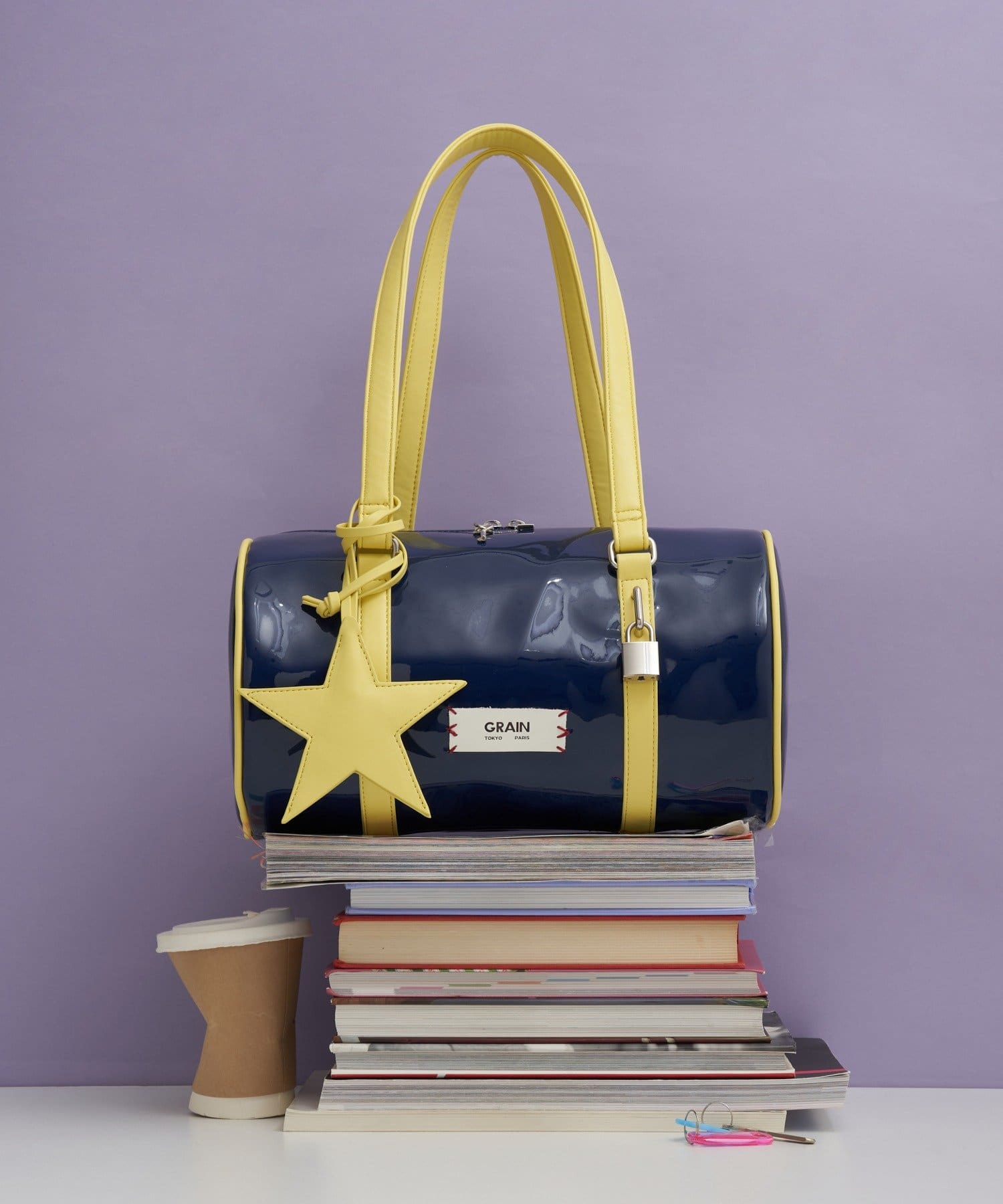 CIAOPANIC(チャオパニック) 【GRAIN/グレイン】スターチャーム付きエナメルロールボストンバッグ