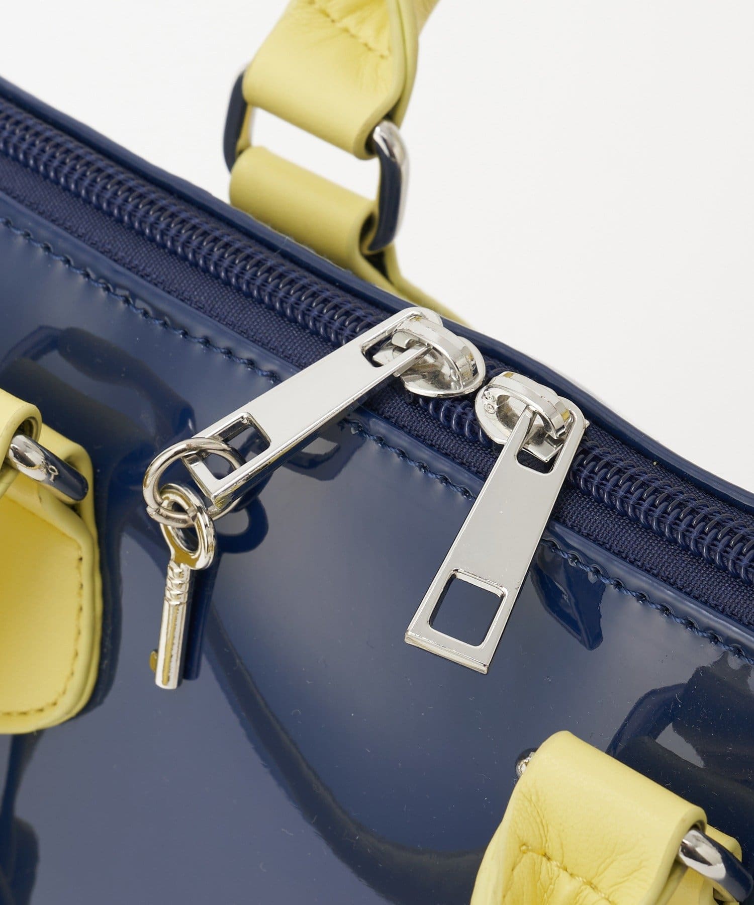 CIAOPANIC(チャオパニック) 【GRAIN/グレイン】スターチャームエナメルボストンバッグ