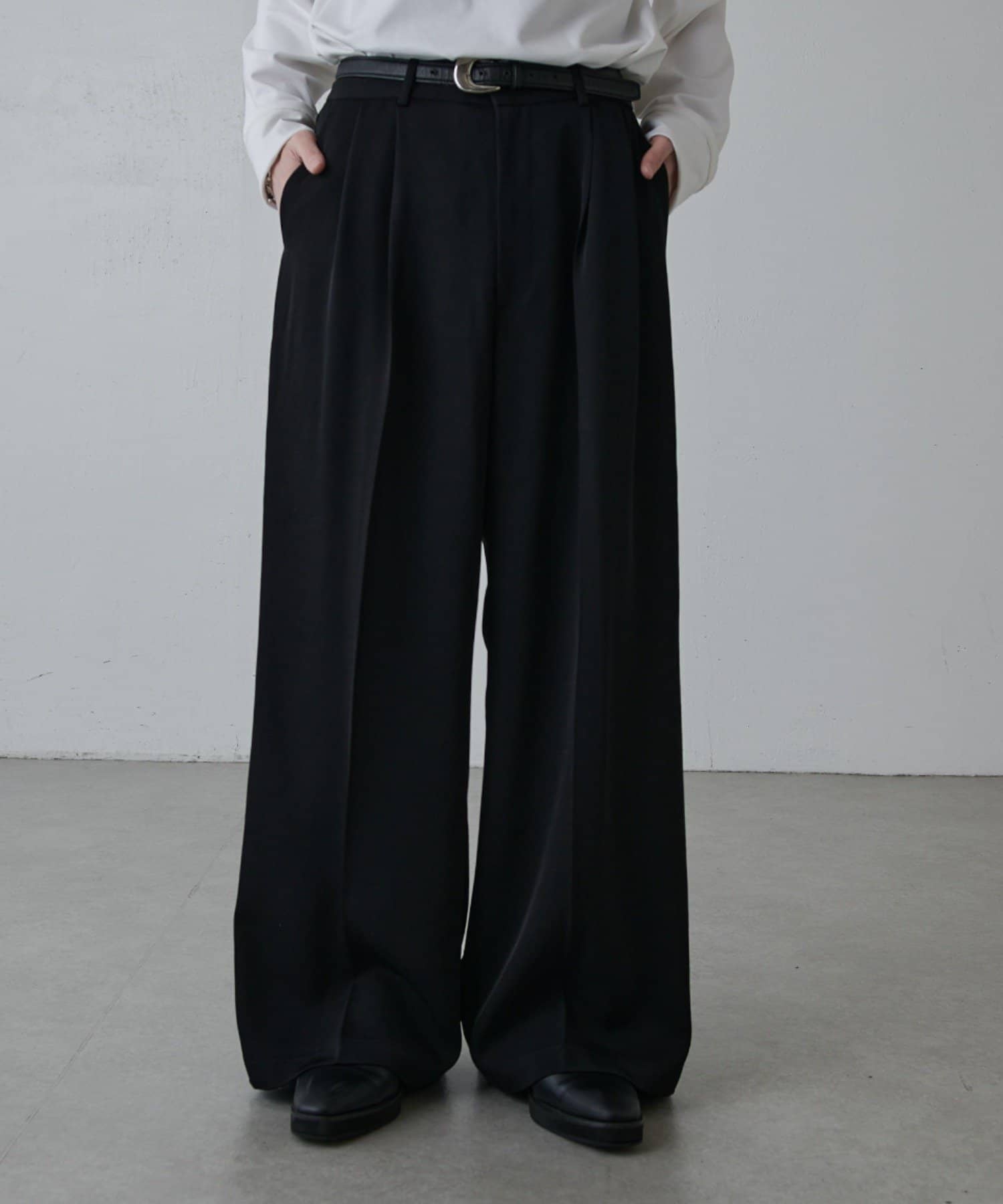 Lui's(ルイス) フレンチツイルワイドスラックス