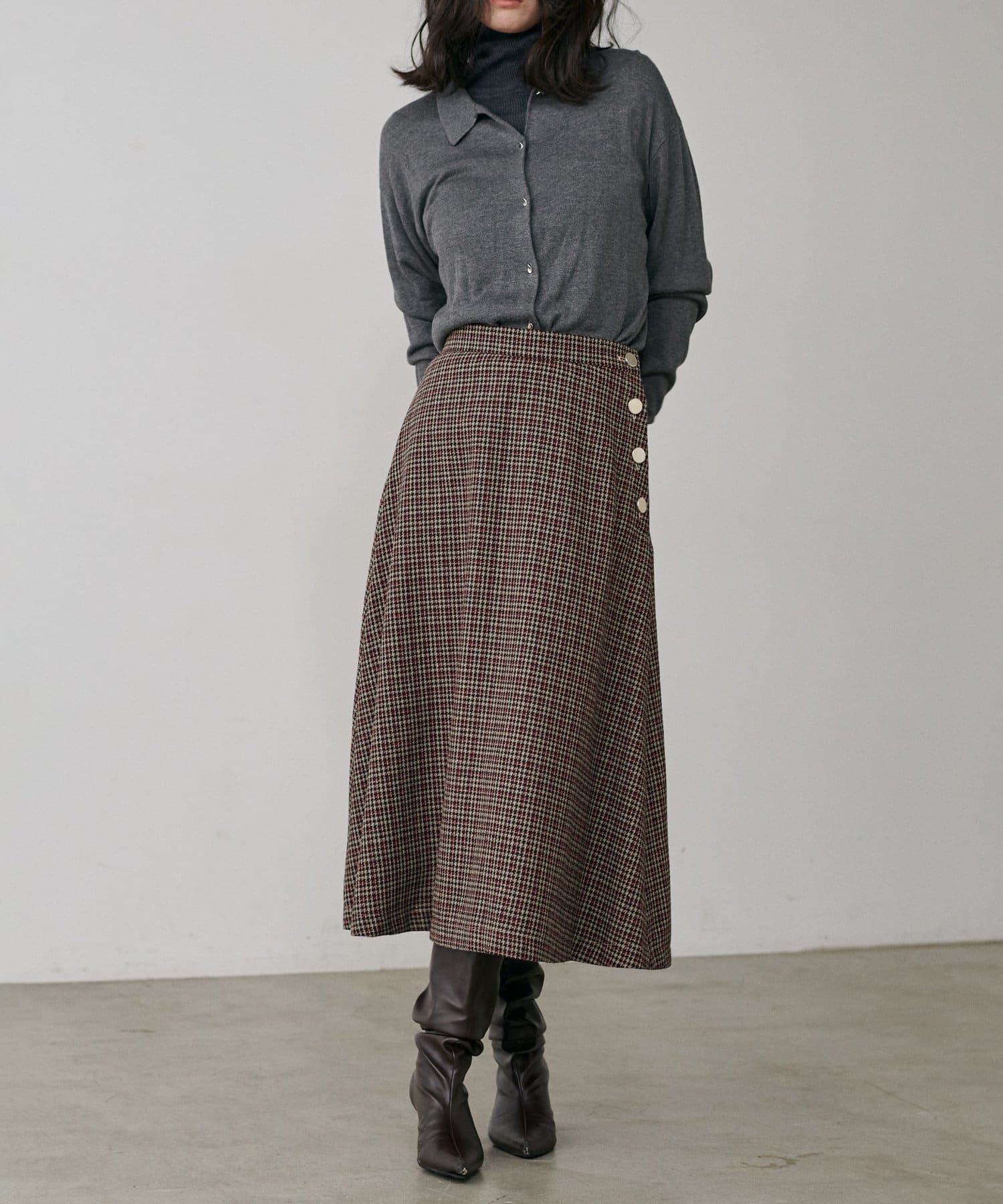 LARUTA(ラルータ) 巻き風千鳥柄スカート